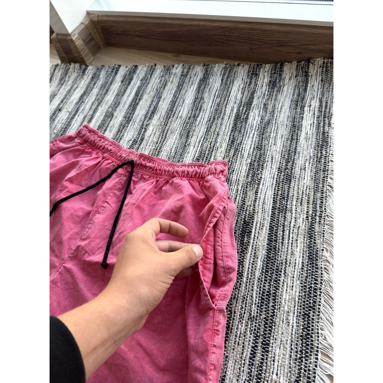 Marlboro VINTAGE Marlboro Shorts Nylon Pink 90s Men M Fashion Casual Sports Logo Lounge Wear Size US 31 - 5 Thumbnail