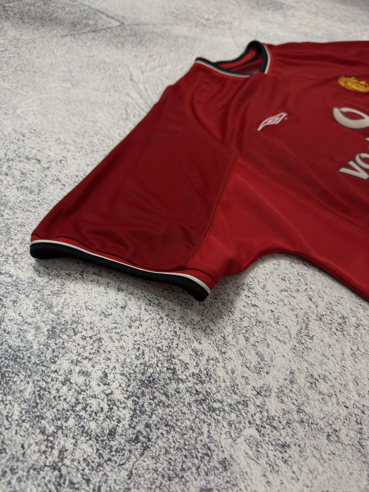 Umbro UMBRO MANCHESTER UNITED 2000/2001 HOME FOOTBALL SHIRT JERSEY Size US XL / EU 56 / 4 - 6 Thumbnail