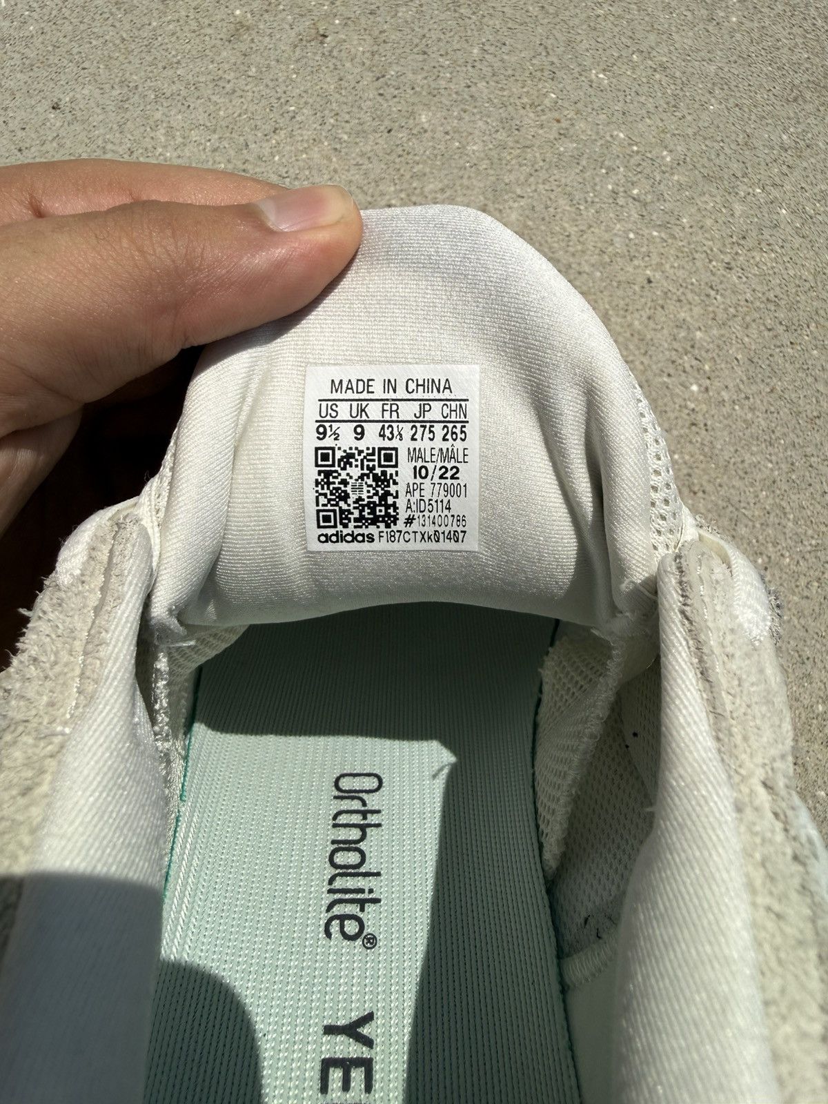 Yeezy Yeezy 500 Bone White Size US 9.5 / EU 42-43 - 3 Thumbnail