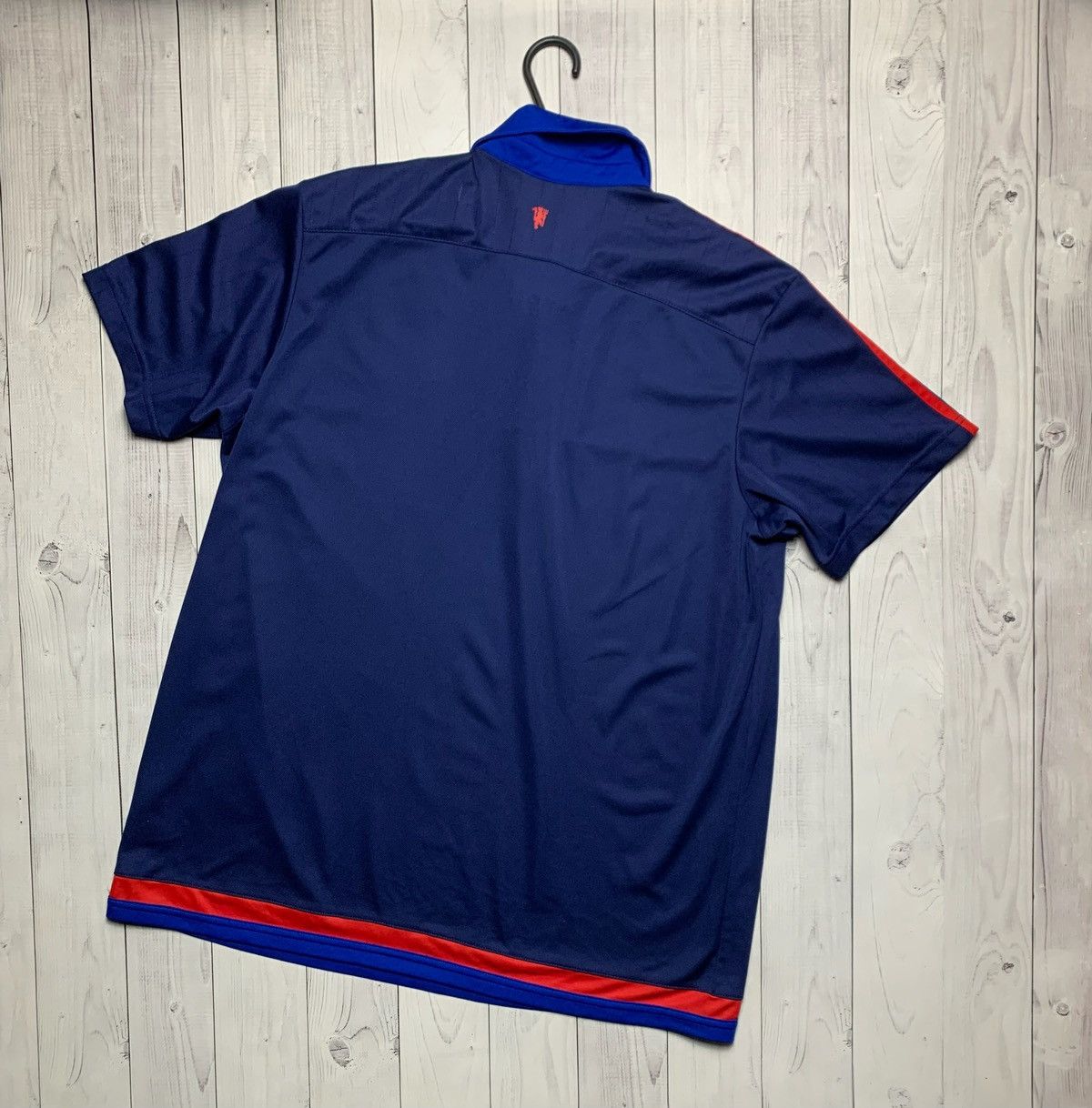 Adidas × Vintage Vintage adidas Manchester United soccer polo blue size L Size US L / EU 52-54 / 3 - 5 Thumbnail