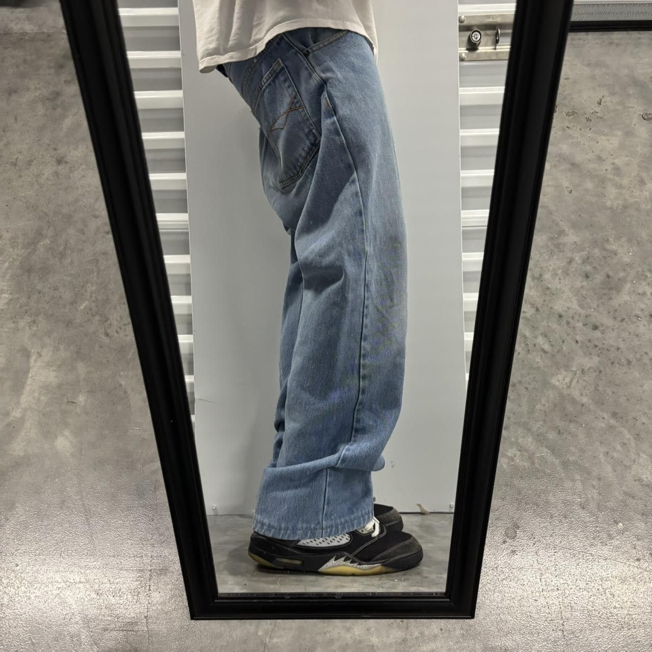 Japanese Brand × Vintage Crazy Vintage Y2K/2000s Light Wash Essential Denim Jeans! Size US 34 / EU 50 - 2 Thumbnail