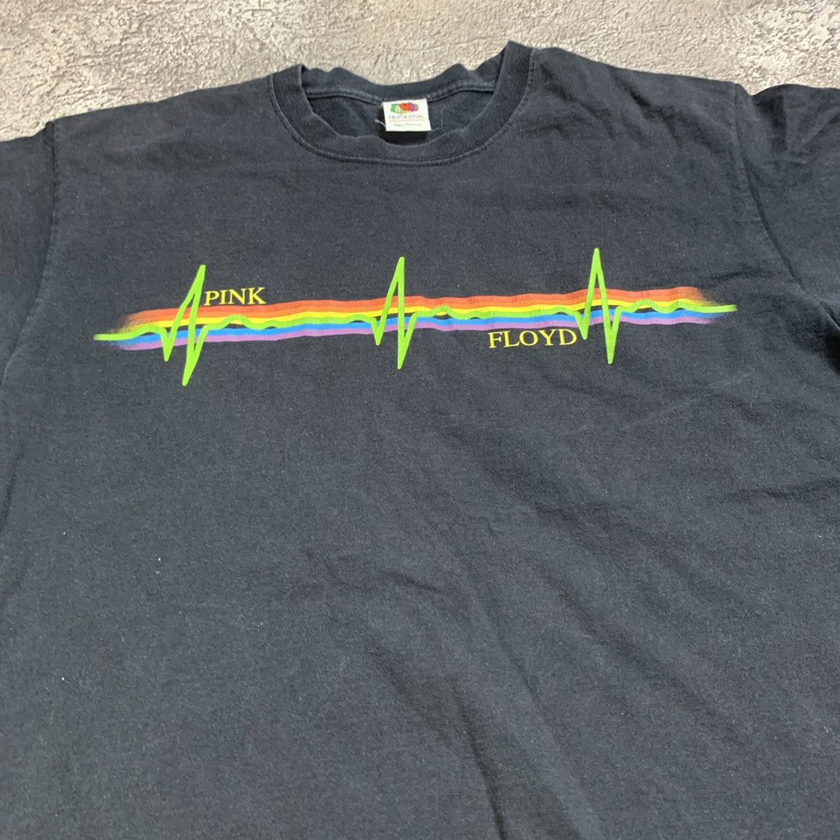 Vintage Vintage 90s Pink Floyd Graphic Tee Sun Faded Grunge Boxy M Size US M / EU 48-50 / 2 - 1 Thumbnail