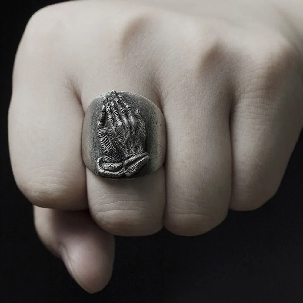 Vintage Retro Praying Hands Ring Size ONE SIZE - 7 Thumbnail