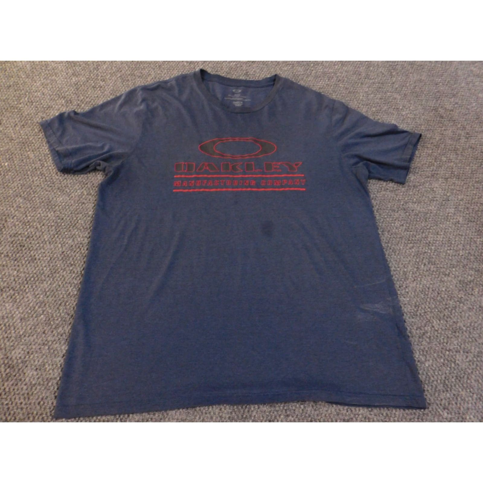 Oakley VINTAGE Oakley Shirt Mens XL blue graphic tee logo classic outdoors Size US XL / EU 56 / 4 - 4 Thumbnail