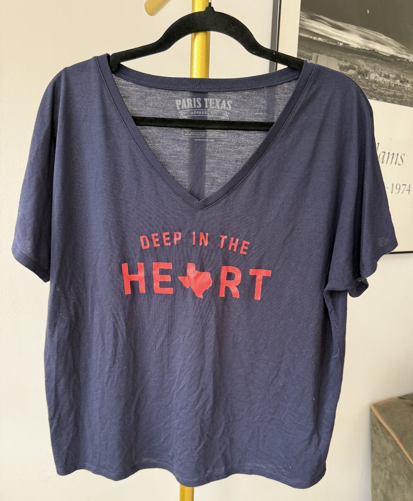 The Unbranded Brand Paris Texas Apparel Women's XL Graphic Tee Deep In The Hear Size XL / US 12-14 / IT 48-50 - 1 Thumbnail