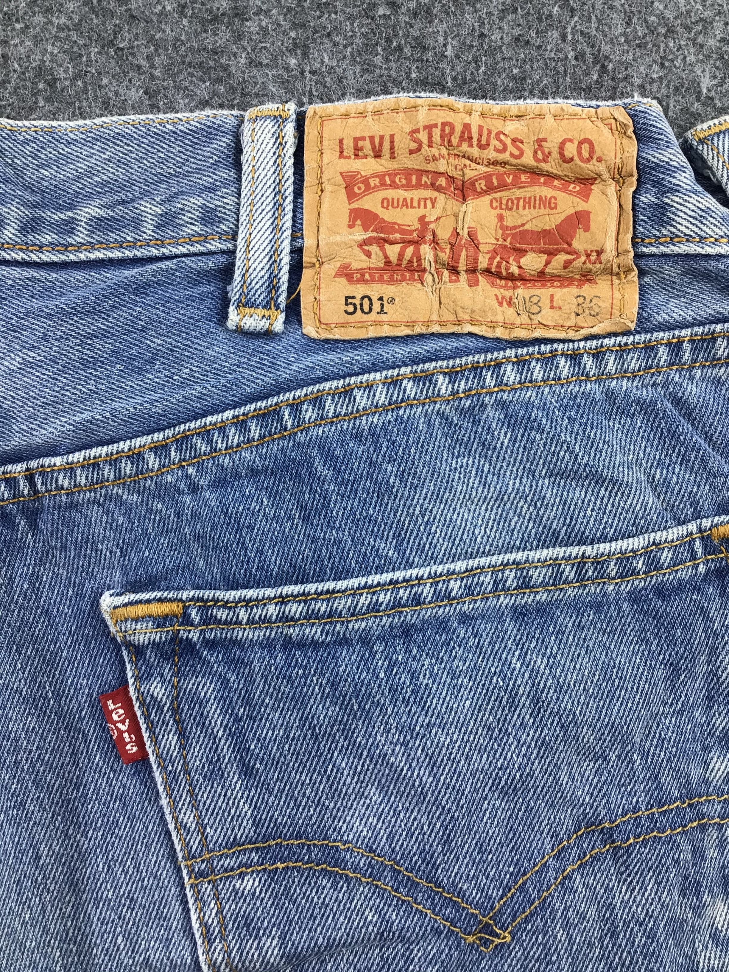 Levi's Vintage Levi's 501 Jeans Medium Wash Denim KJ181 Size US 35 - 5 Thumbnail