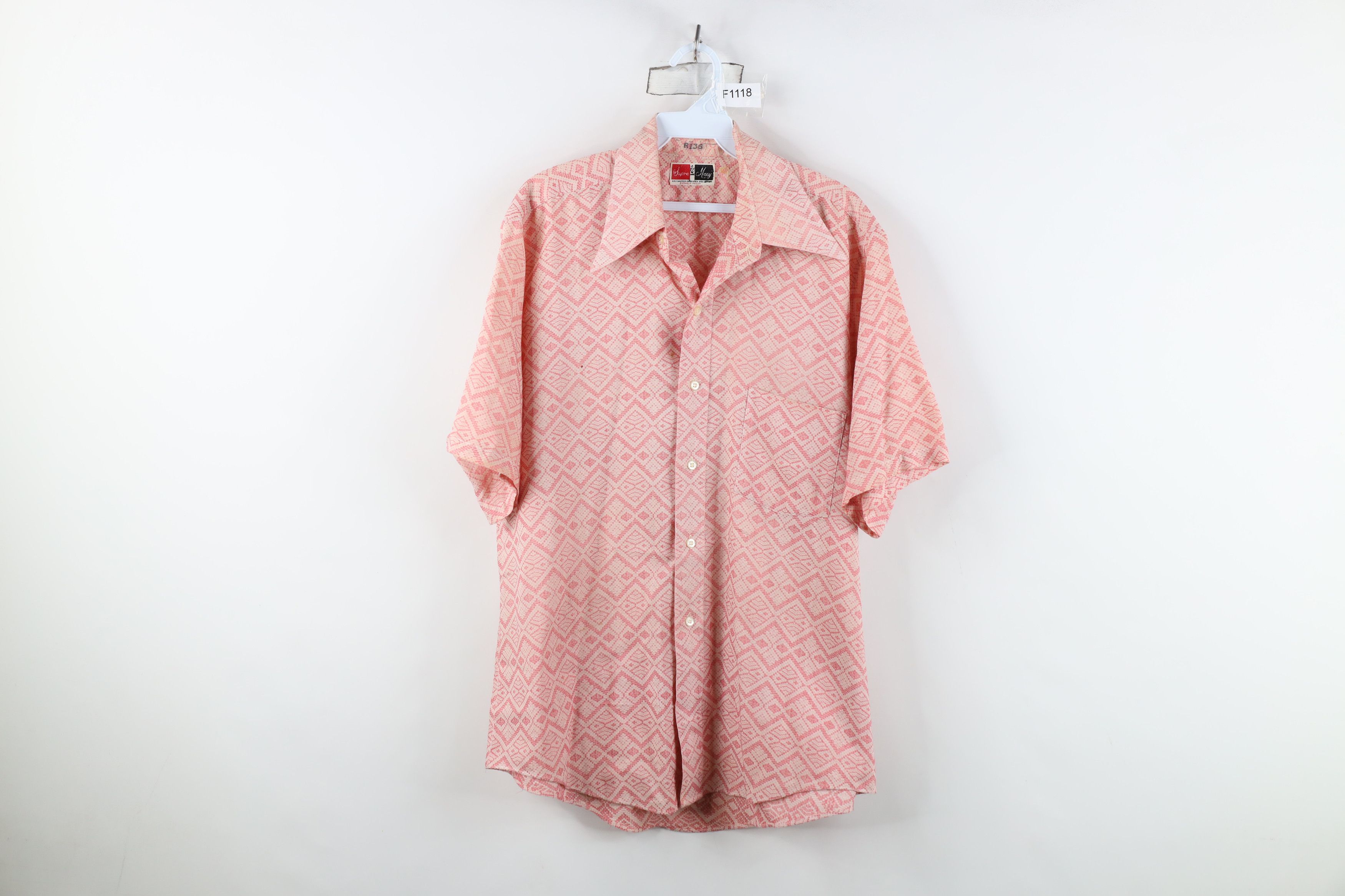 Vintage Vintage 60s Macys Geometric Collared Button Shirt Pink USA Size US XL / EU 56 / 4 - 1 Thumbnail