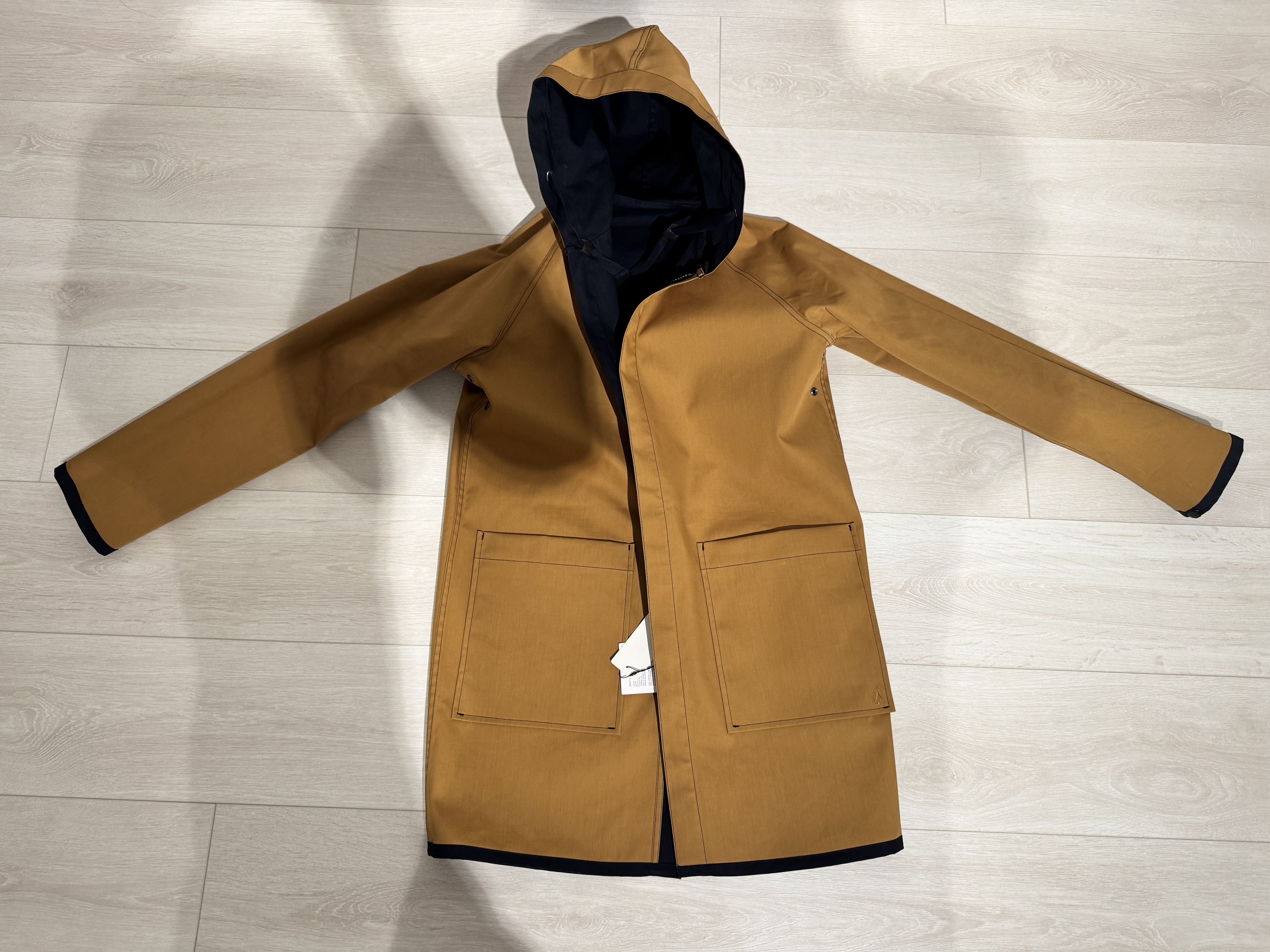JW Anderson × Uniqlo Uniqlo X JW Anderson Windproof Reversible Raincoat Size US S / EU 44-46 / 1 - 5 Thumbnail