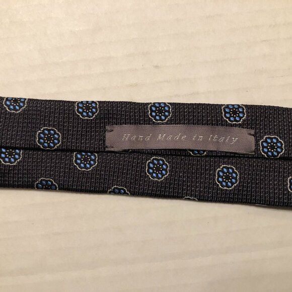 Daniel Cremieux Daniel Cremieux men's new charcoal 100%silk tie 3 1/4"X60" Size ONE SIZE - 2 Thumbnail