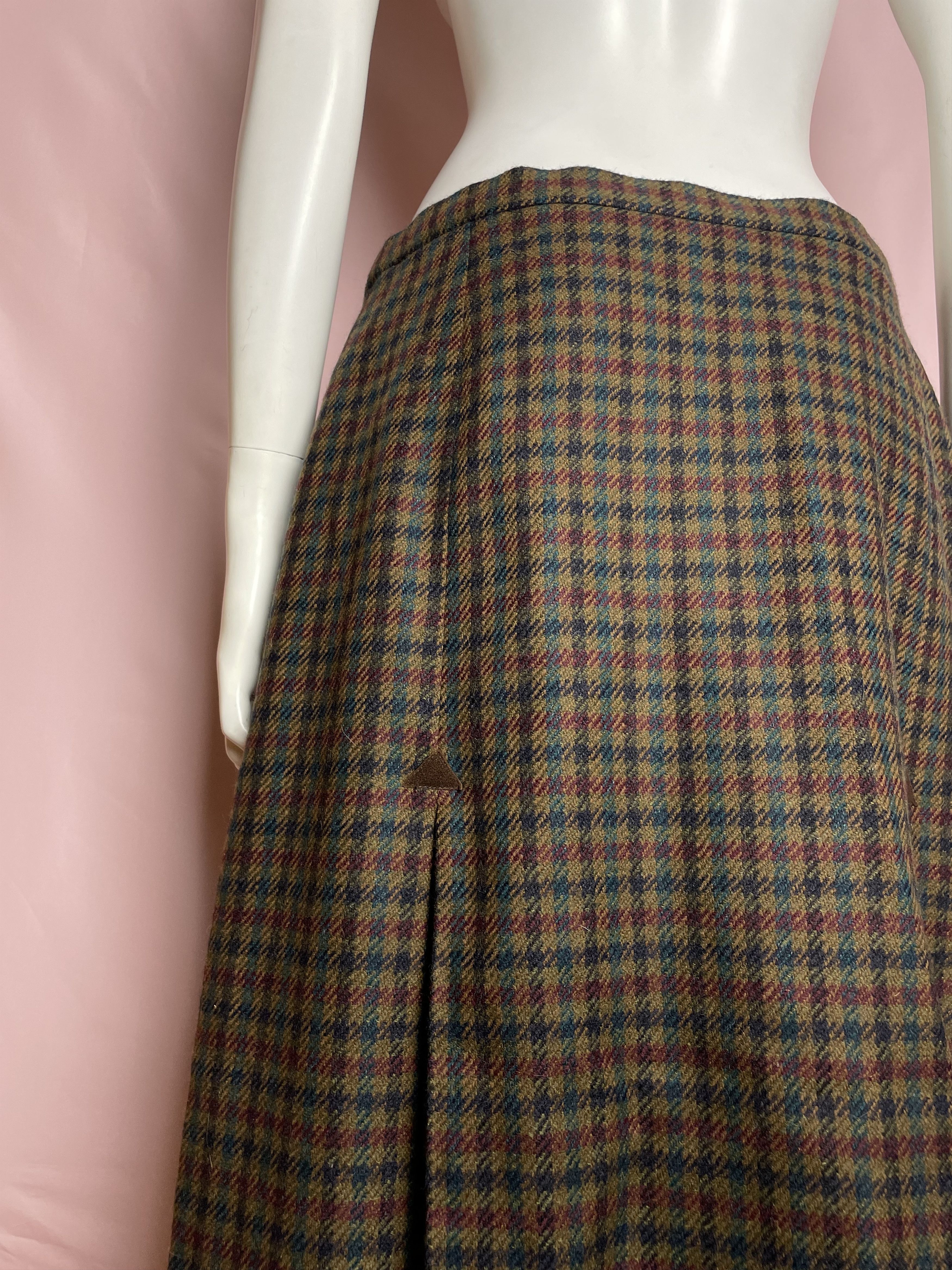 Burberry Burberrys Vintage Wool Check Plaid Long Skirt England Size 32" / US 10 / IT 46 - 3 Thumbnail