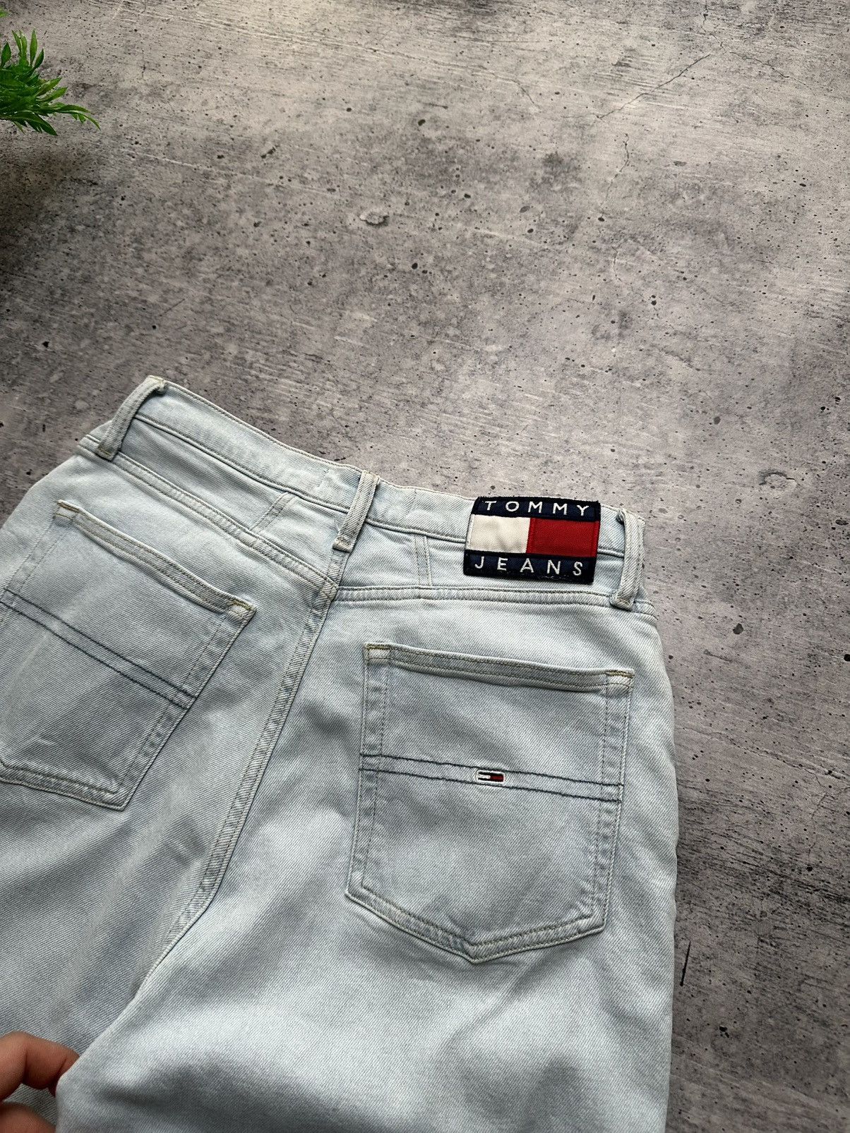 Tommy Hilfiger Tommy Jeans Hilfiger Logo Jeans Women’s Streetwear Casual Size 26" / US 2 / IT 38 - 4 Thumbnail