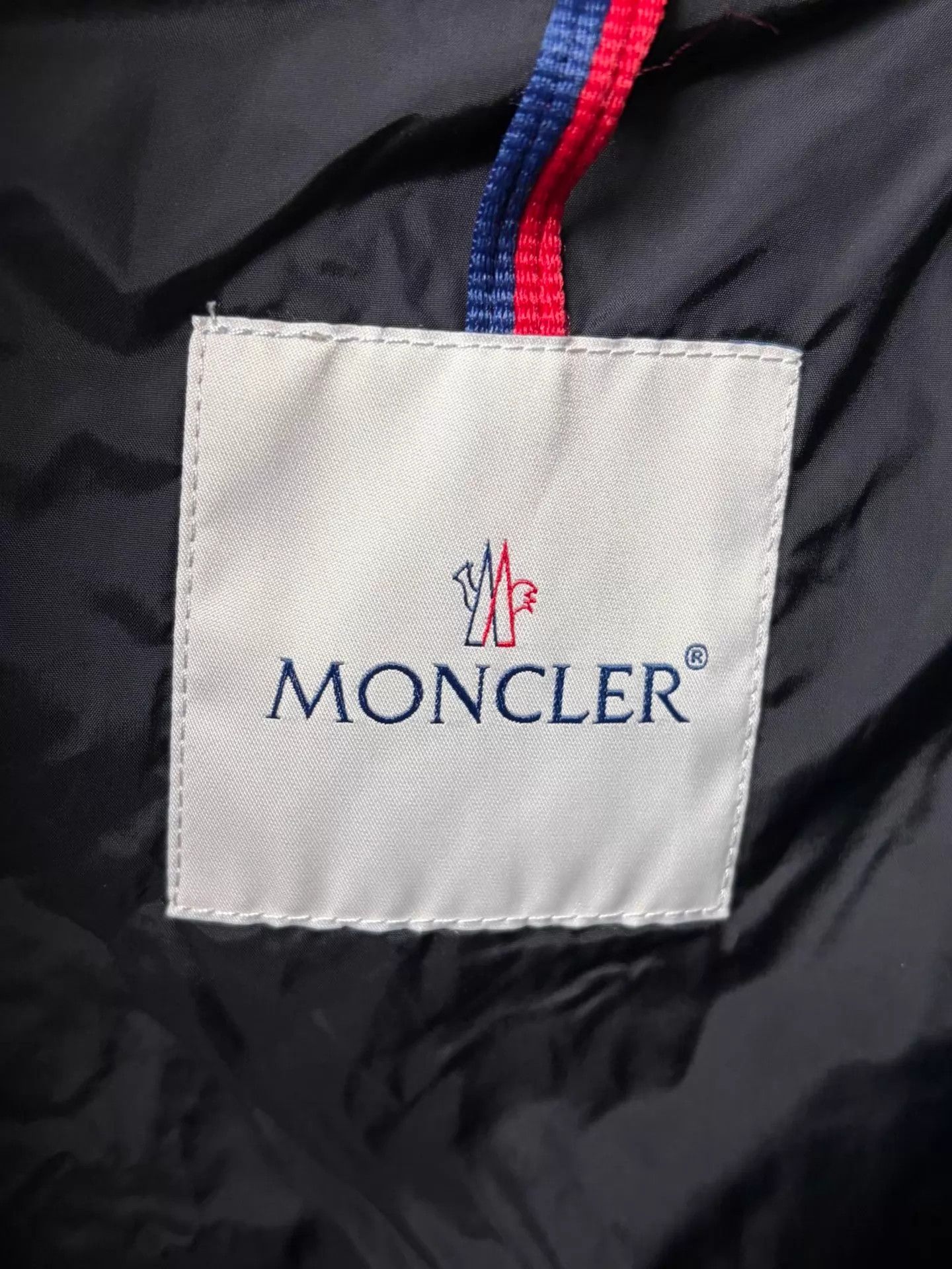 Moncler Moncler Women's White Cinched Waist Down Jacket Size 0 Size XS / US 0-2 / IT 36-38 - 3 Thumbnail