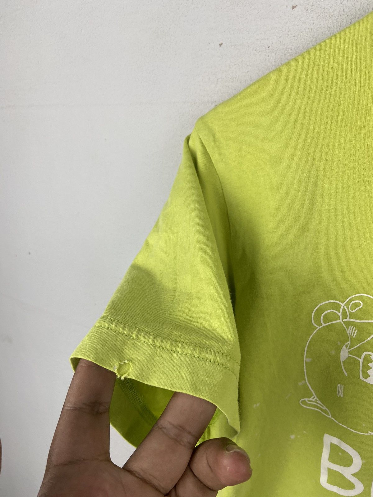 One Piece × Uniqlo ❤️‍🔥SEND OFFER ❤️‍🔥 BEPO HEARTS PIRATES TEE Size US M / EU 48-50 / 2 - 7 Thumbnail