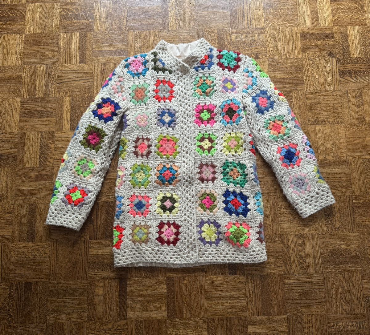 Vintage Vintage 70s Handmade Crochet Granny Square Quilted Jacket Size S / US 4 / IT 40 - 1 Thumbnail