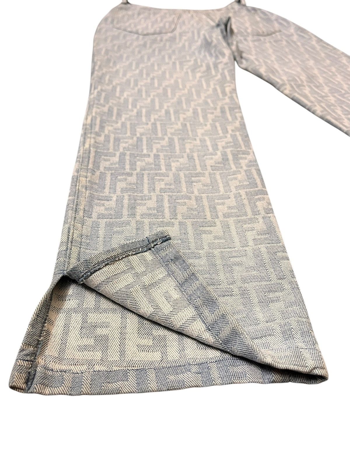 Fendi Vintage Fendi Monogram Jeans Size 25" / US 0 / IT 36 - 10 Thumbnail