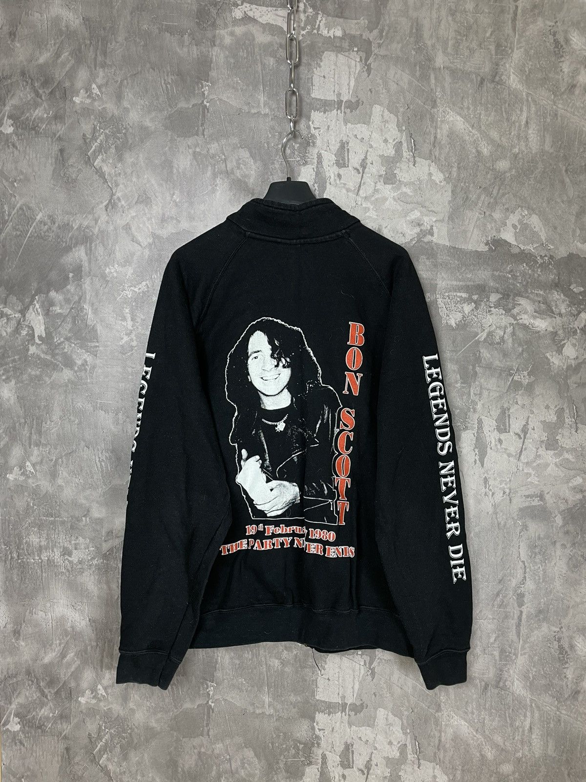 Band Tees × Vintage Vintage 90s Bon Scott Band Metal Rock Zip Up Sweatshirt Size US L / EU 52-54 / 3 - 2 Thumbnail