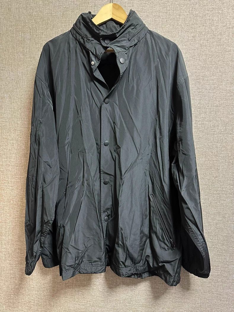 Balenciaga Balenciaga Large Back Logo Windbreaker Raincoat Jacket Size US M / EU 48-50 / 2 - 1 Thumbnail