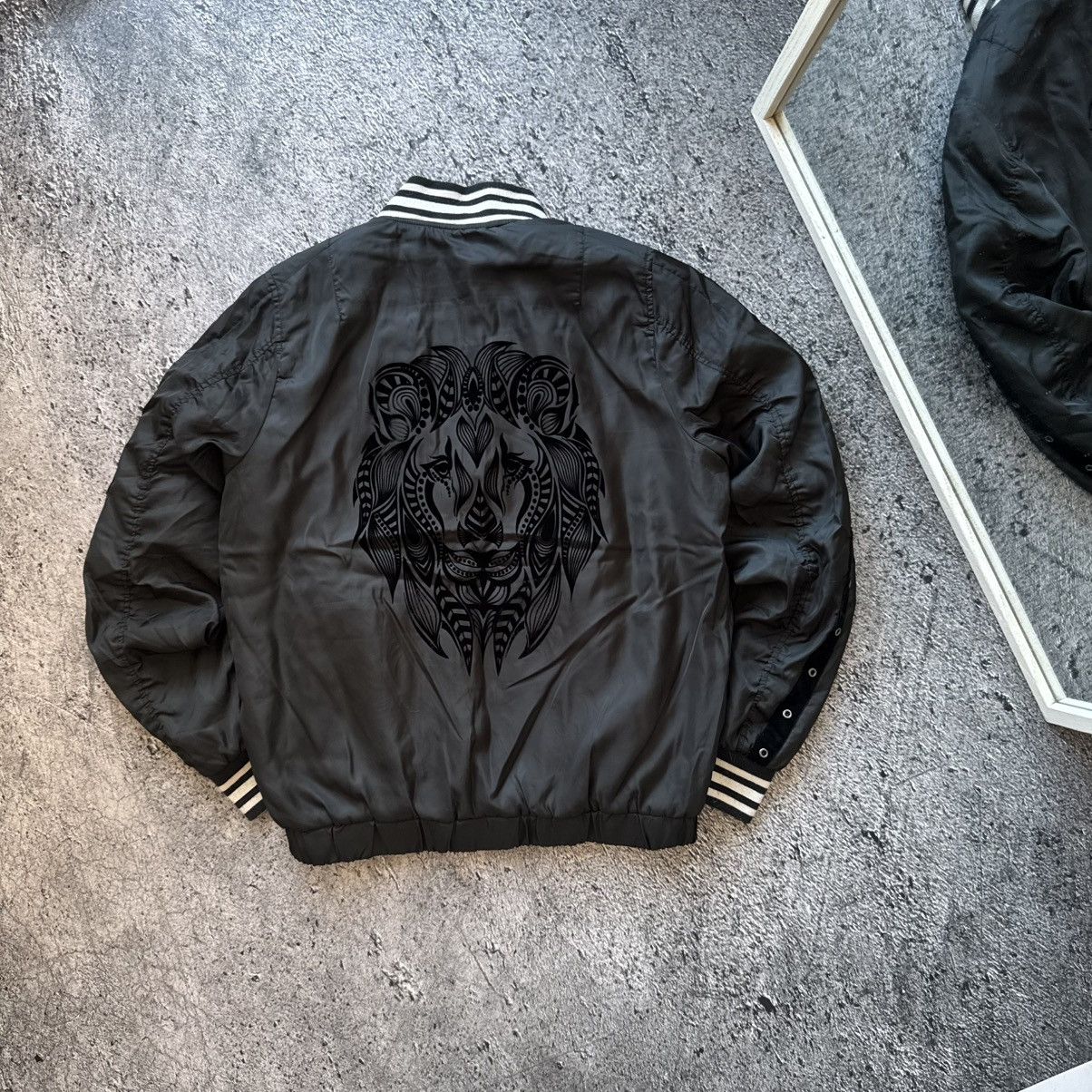 True Religion True religion black bomber size s Size S / US 4 / IT 40 - 1 Thumbnail