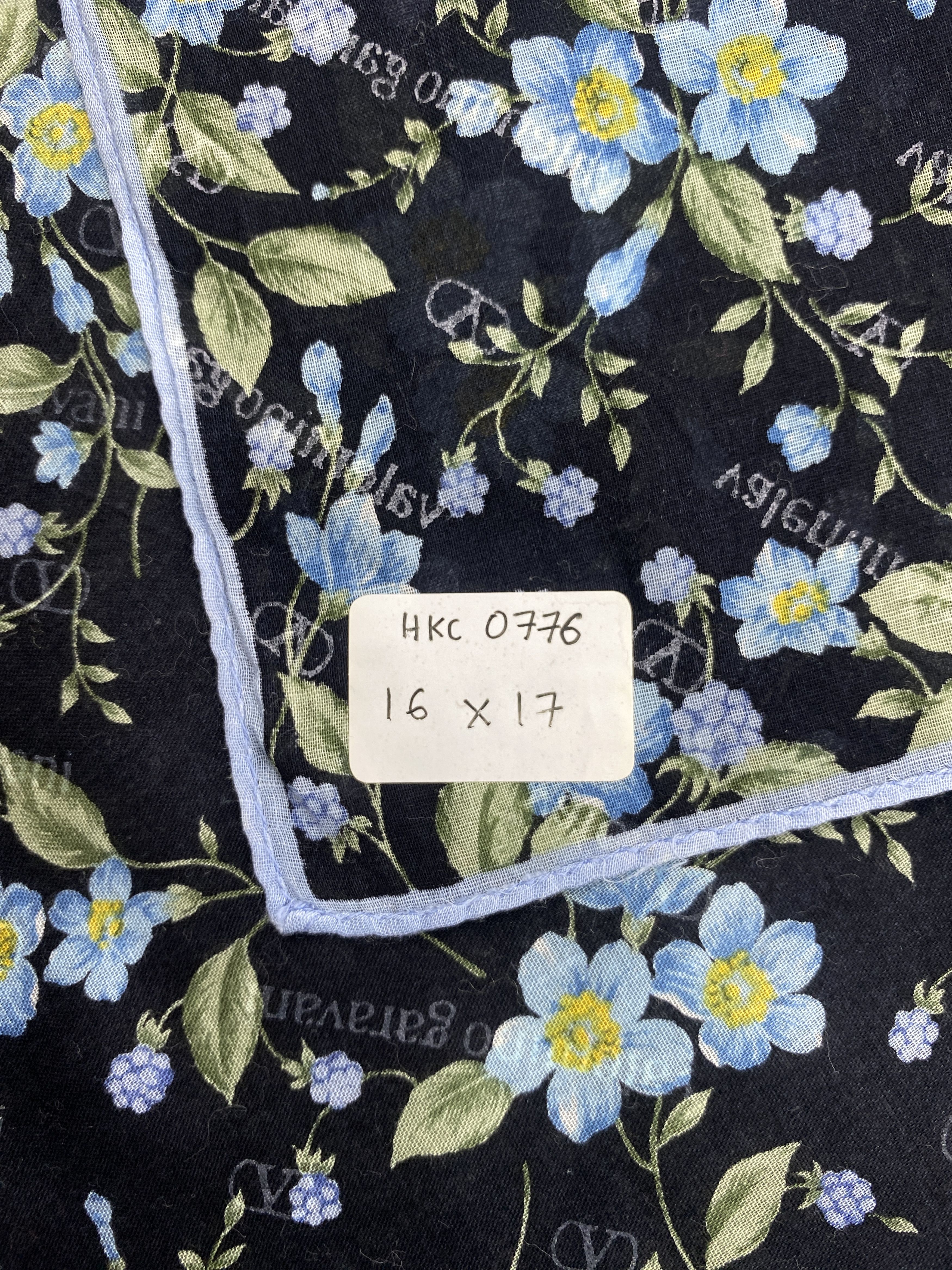 Valentino Vintage Valentino Garavani Handkerchief / Bandana HKC0776 Size ONE SIZE - 6 Thumbnail