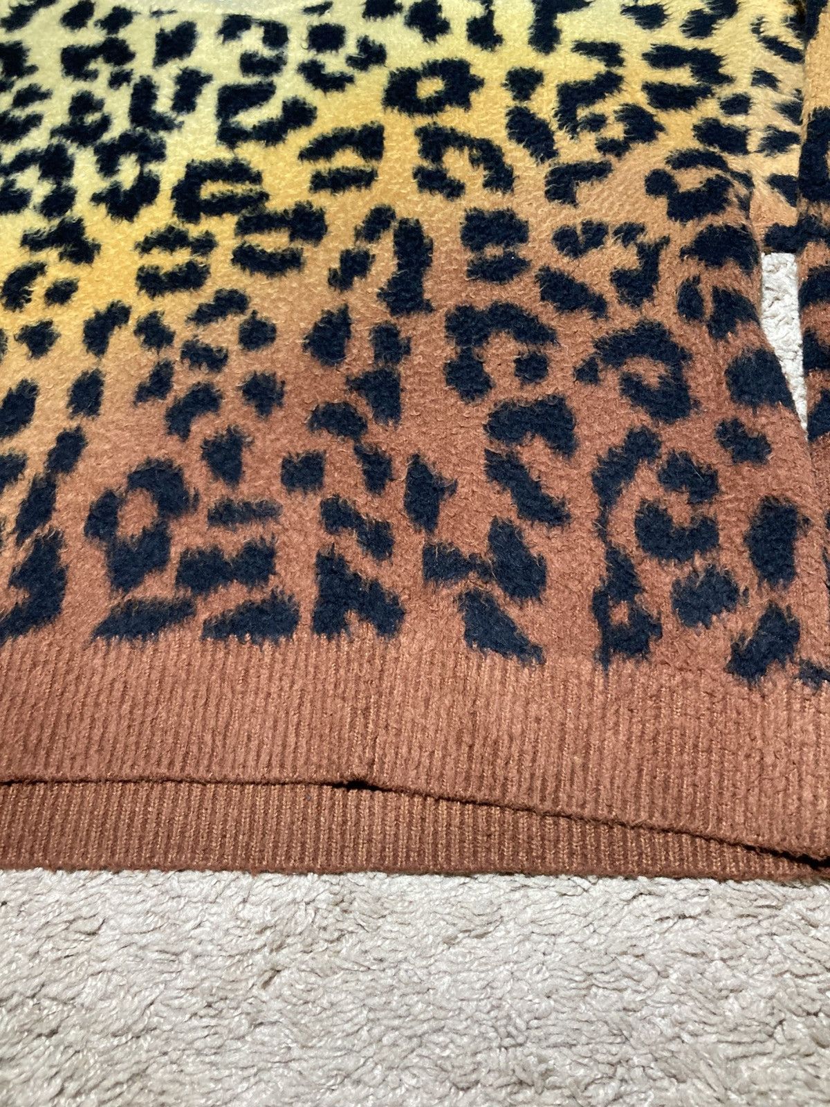 Celine AW23 Celine Gradient Leopard Shaggy Cropped Knit Wool Size US XS / EU 42 / 0 - 3 Thumbnail