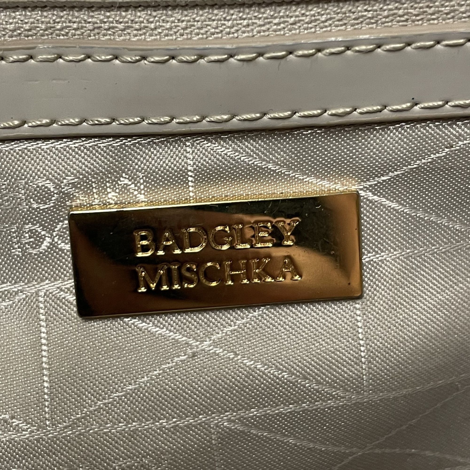 Badgley Mischka Badgley Mischka Leather CHIC SHOPPER Gold Studded Purse Size ONE SIZE - 10 Thumbnail