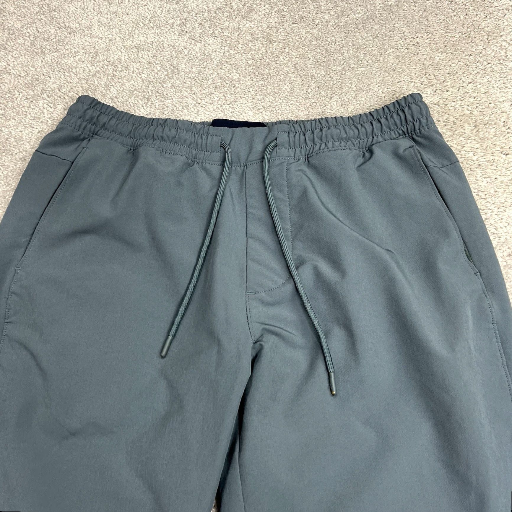 Abercrombie & Fitch Abercrombie & Fitch Pants Womens Medium Jogger Gray Pull On Drawstring Pockets Inseam 28” Size 32" / US 10 / IT 46 - 2 Thumbnail