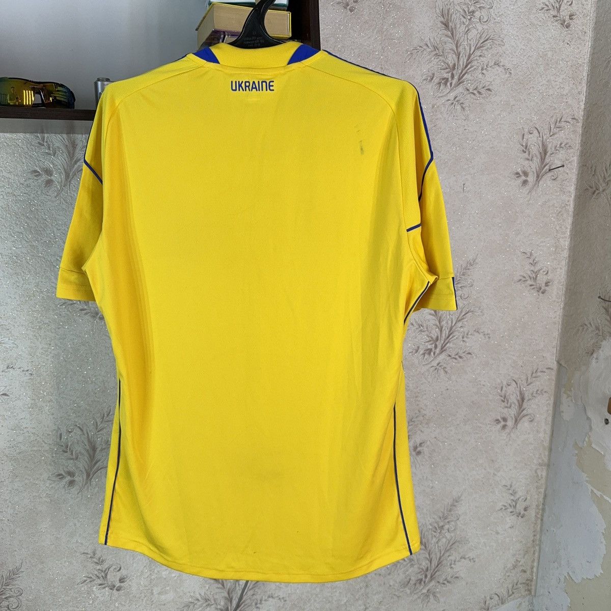 Adidas Adidas Ukraine Jersey 2011-12 Home Football Shirt Soccer L Size US L / EU 52-54 / 3 - 21 Thumbnail