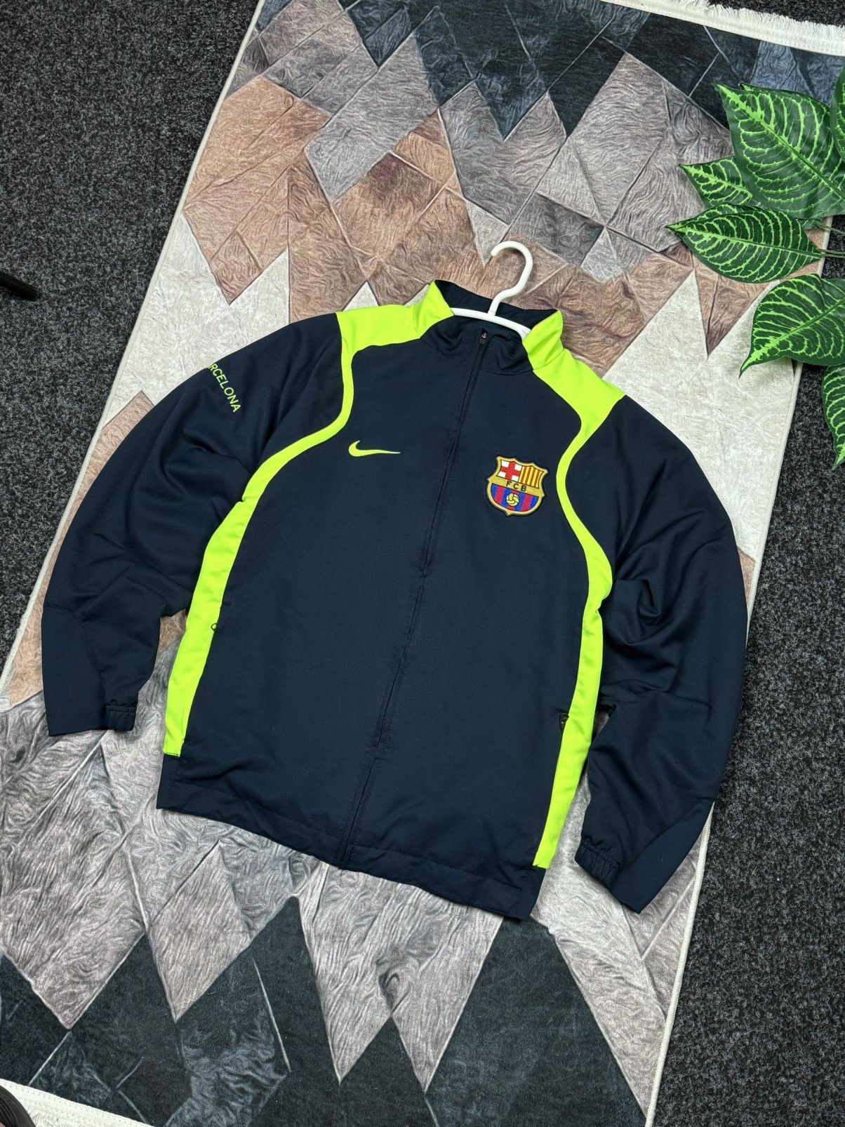 Nike 2005-06 Barcelona Nike Track Jacket Size S Size US S / EU 44-46 / 1 - 3 Thumbnail