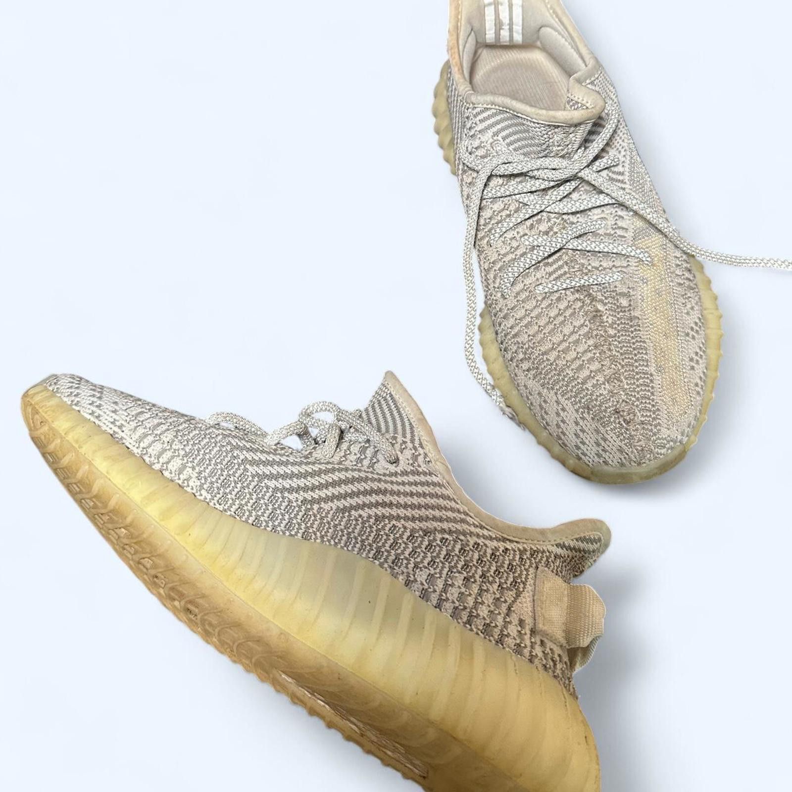 Yeezy Adidas Yeezy Boost 350 V2 Static Size US 7 / EU 40 - 2 Thumbnail