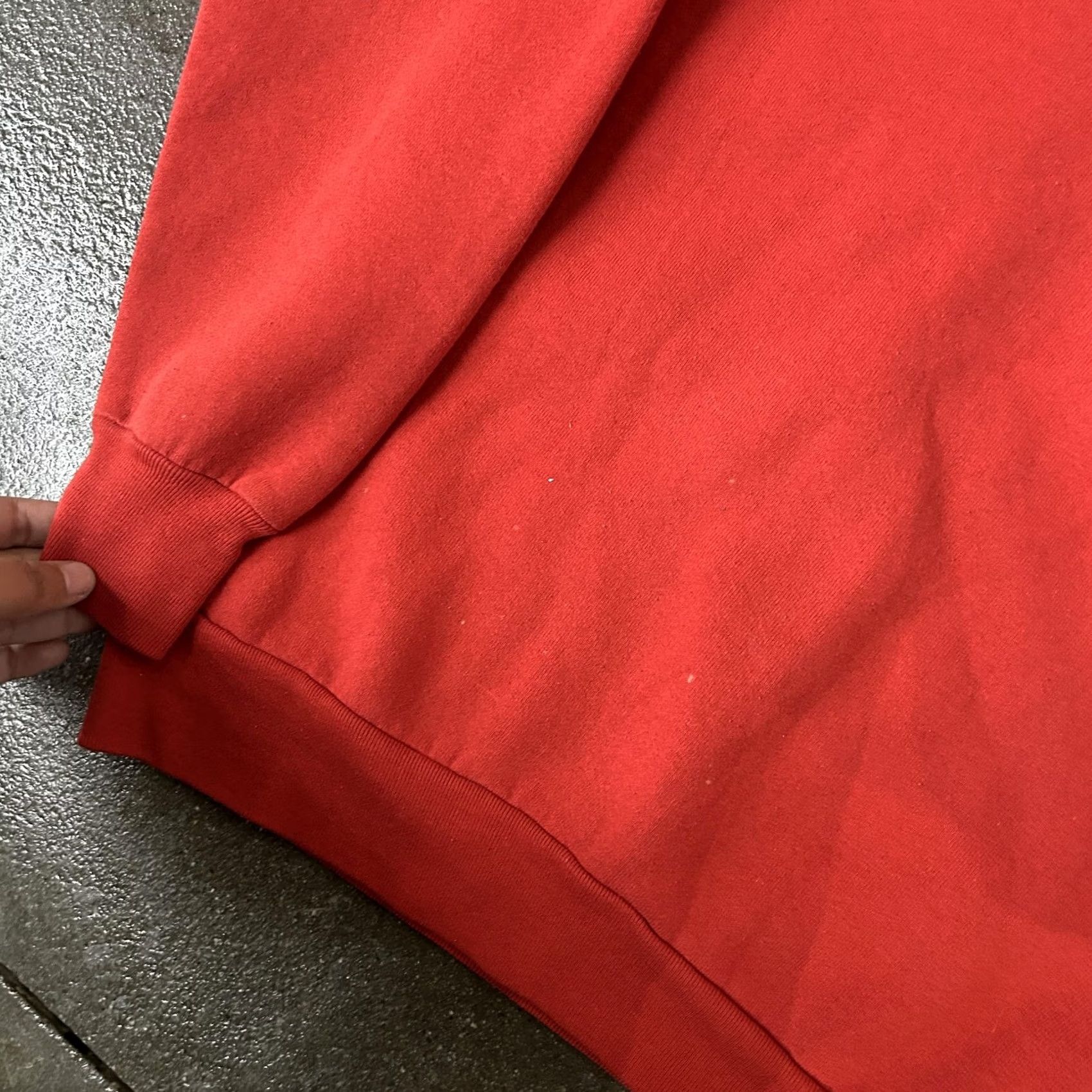 Fruit Of The Loom VINTAGE Fruit of the Loom Sweatshirt Mens Large Red Raglan Crewneck Made USA 90s Size US L / EU 52-54 / 3 - 2 Thumbnail