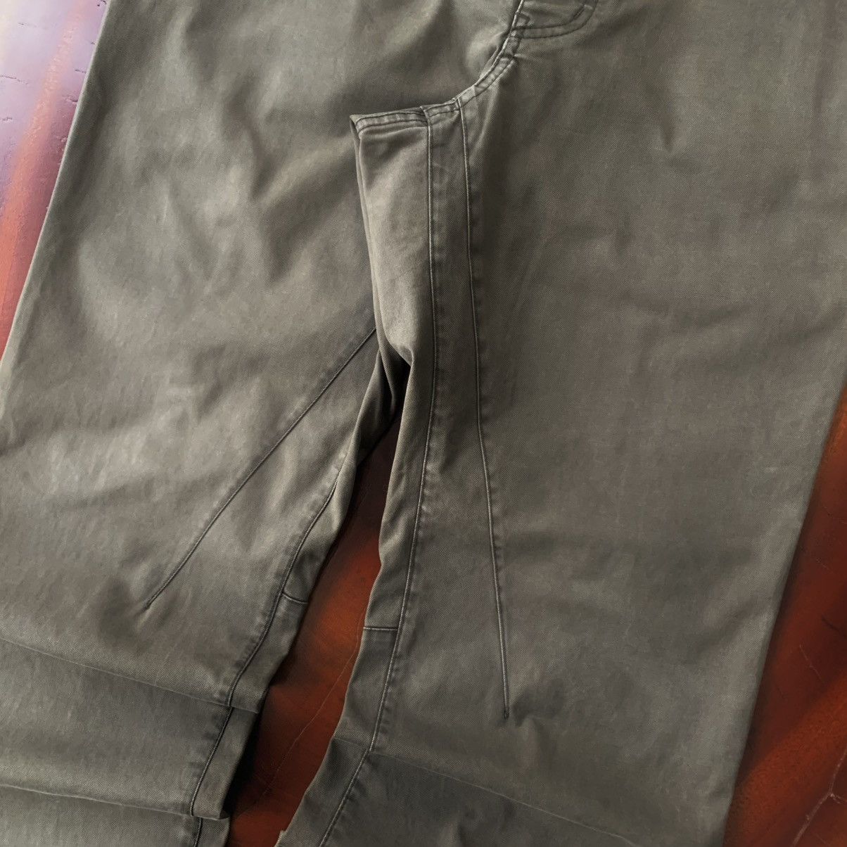 Katharine Hamnett London Katherine Hamnett London Army Green Pants Size US 34 / EU 50 - 4 Thumbnail