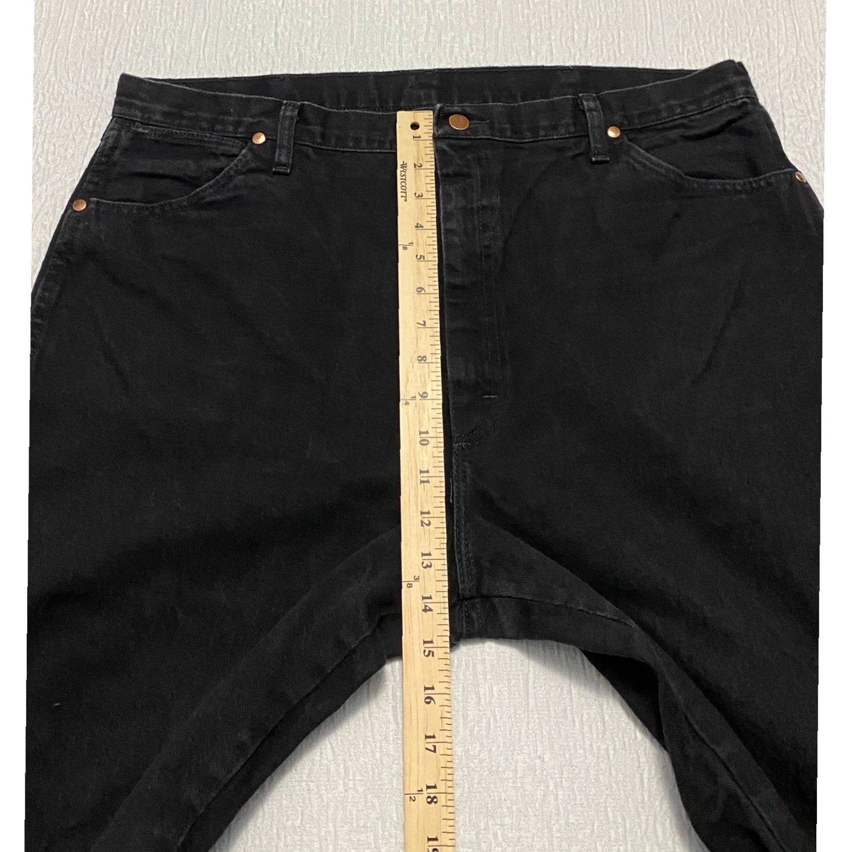 Wrangler VINTAGE Wrangler Jeans Mens Size 40×34 Black Denim 5-Pocket Design Western Cowboy Cut Straight Regular Size US 40 / EU 56 - 7 Thumbnail