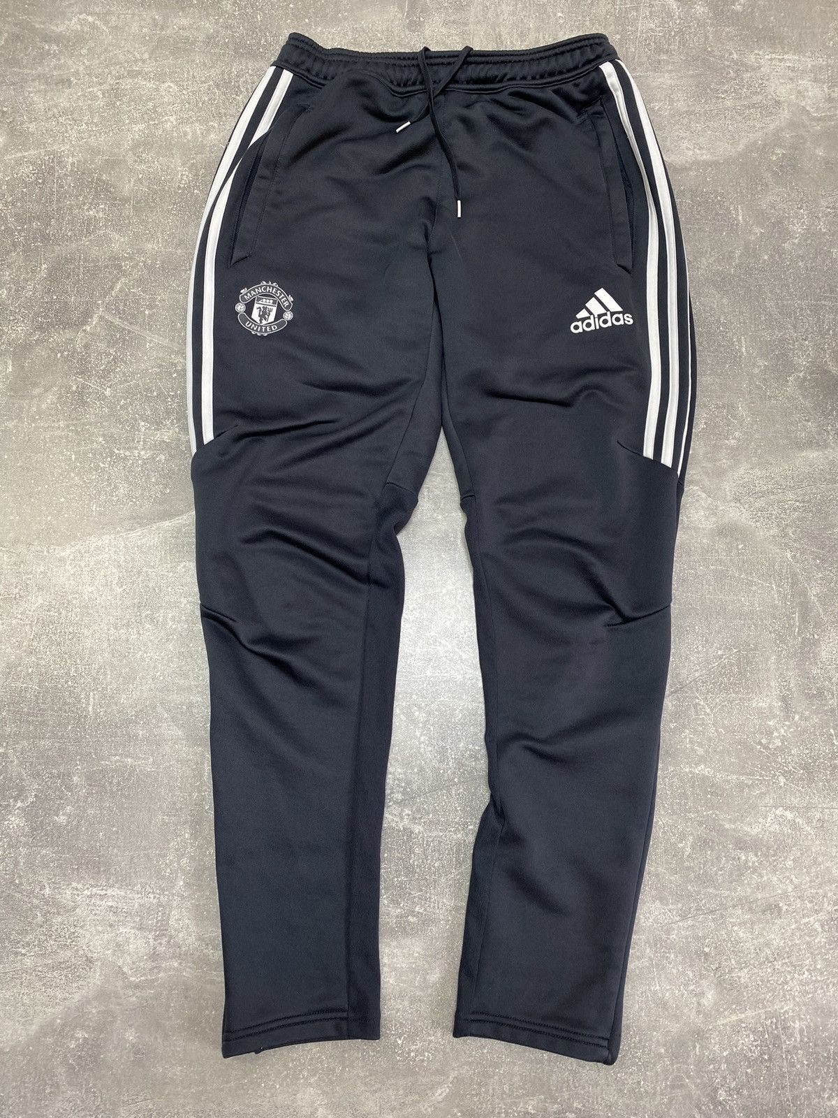 Adidas Manchester United 2017 Adidas Soccer Football Pants Joggers Size US 30 / EU 46 - 2 Thumbnail