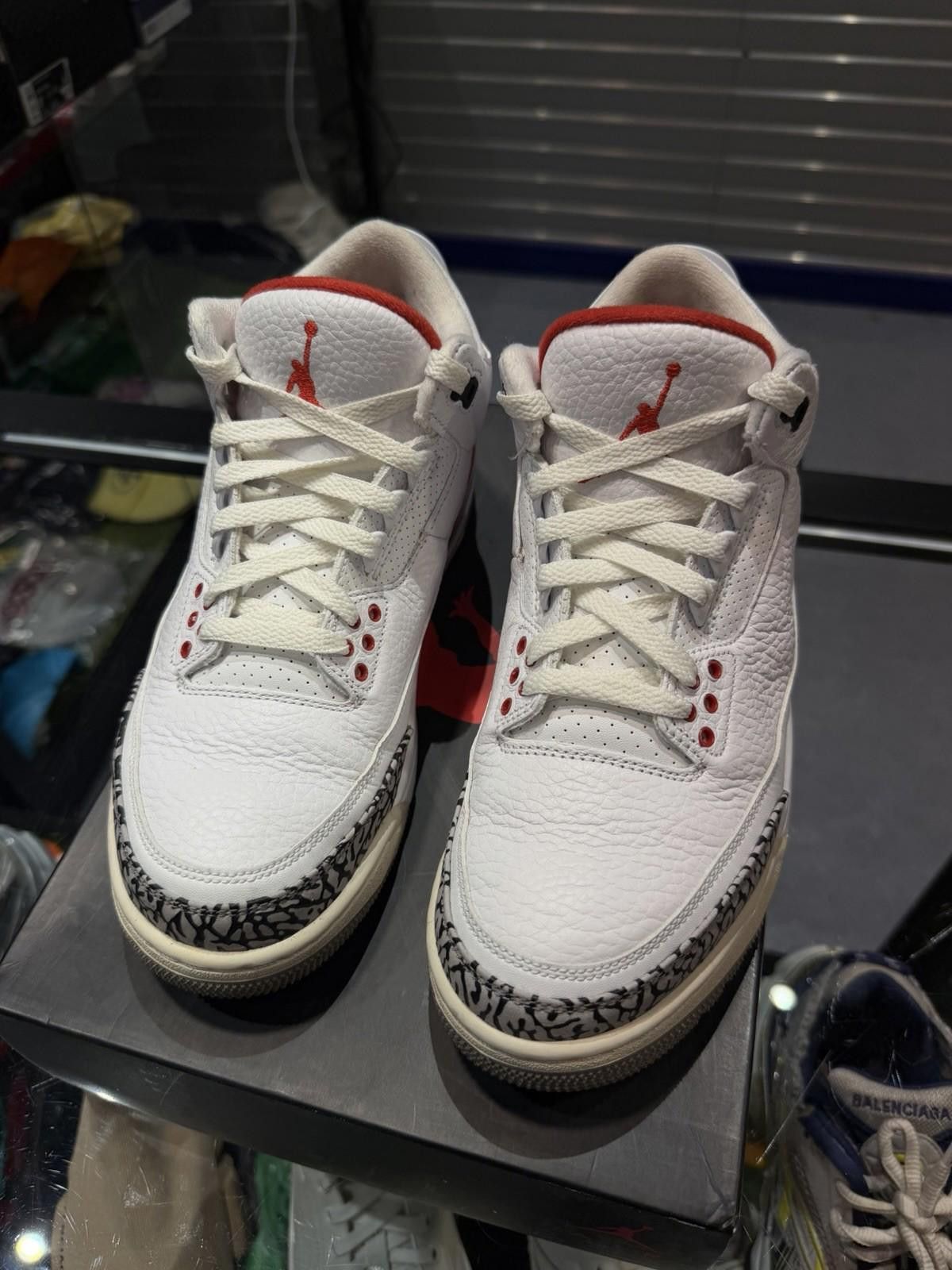 Jordan Brand Nike Air Jordan Retro 3 Katrina Hall Of Fame 2018 Red 8.5 Size US 8.5 / EU 41-42 - 9 Thumbnail