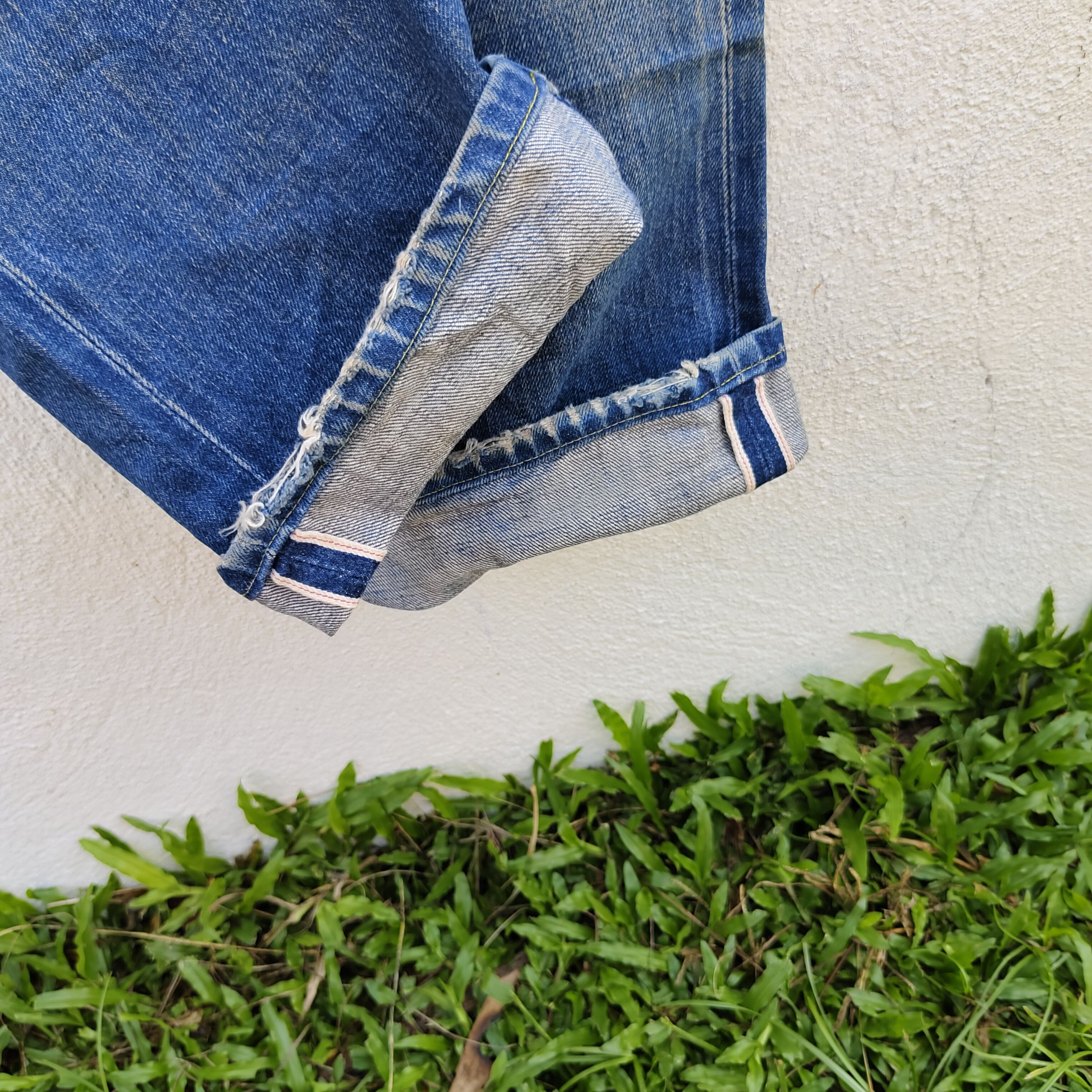 Levi's Vintage 90s Levi's 702 Big E Distressed Selvedge Jean Size US 31 - 4 Thumbnail