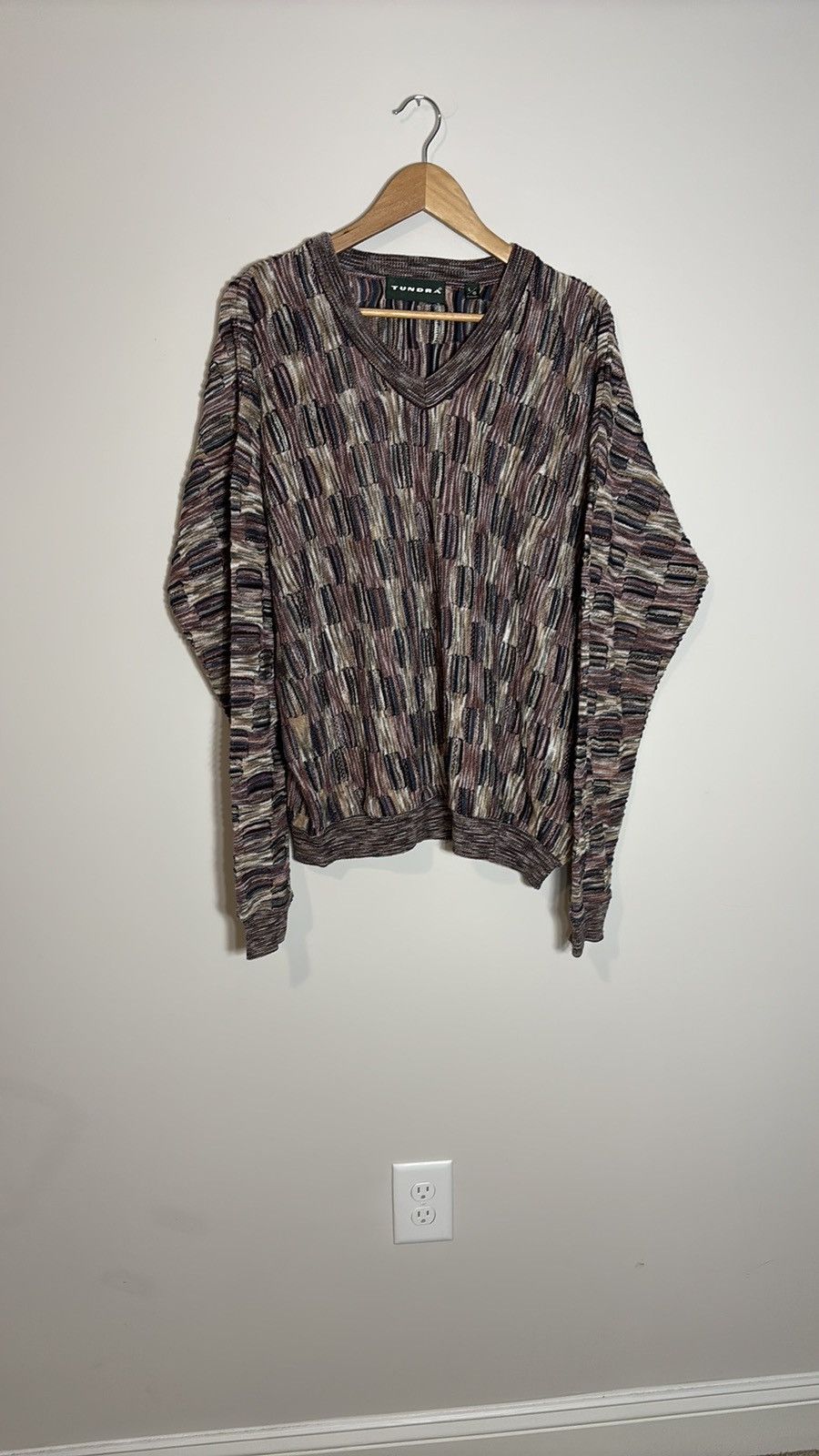 Tundra Vintage Tundra Sweater Coogi Style Canada 3D Size US L / EU 52-54 / 3 - 1 Thumbnail