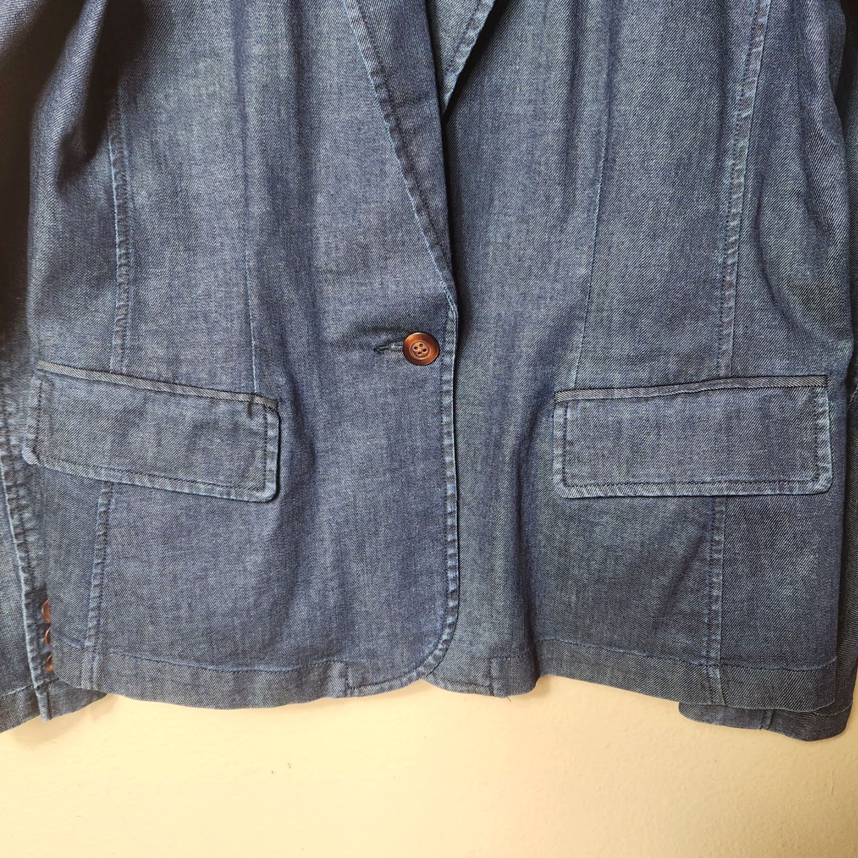 Vintage Sundance Tania Denim Dark Wash One Button Blazer-Size 10 Womens Blazer Denim Blue Bohemian Western Vintage-Style Jacket with Pockets Surgeon Cuffs Size L / US 10 / IT 46 - 3 Thumbnail
