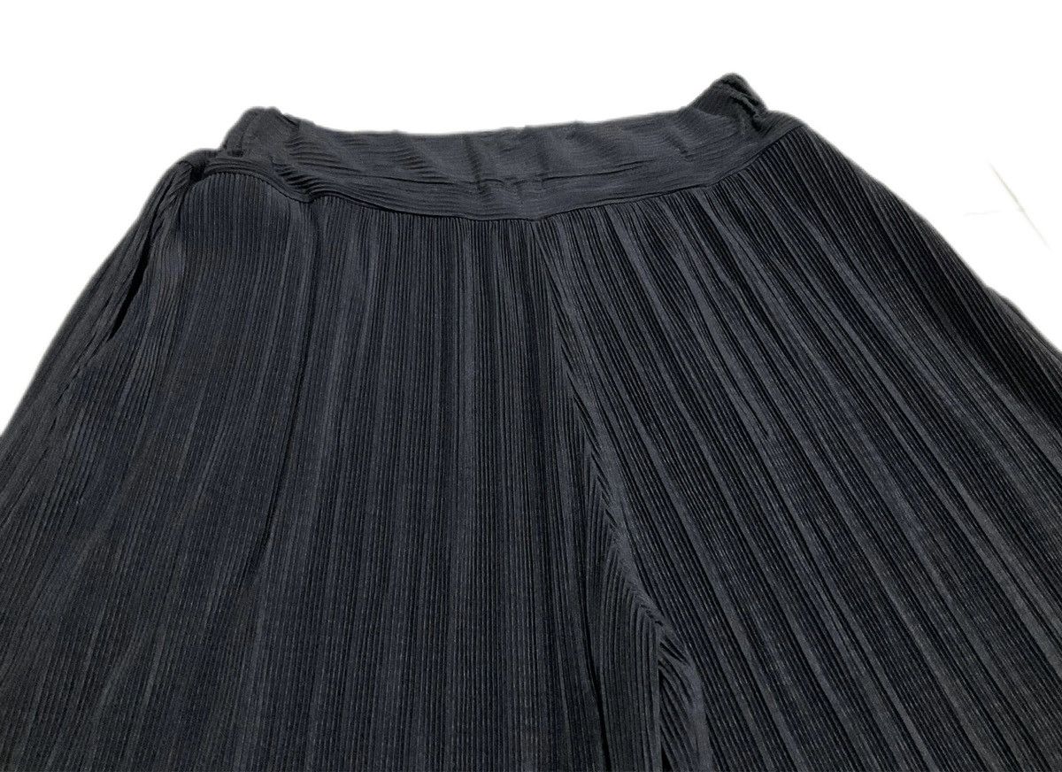Japanese Brand 🔥Sick Japanese Pleated Issey Miyake Style Wide Pants Size US 30 / EU 46 - 3 Thumbnail