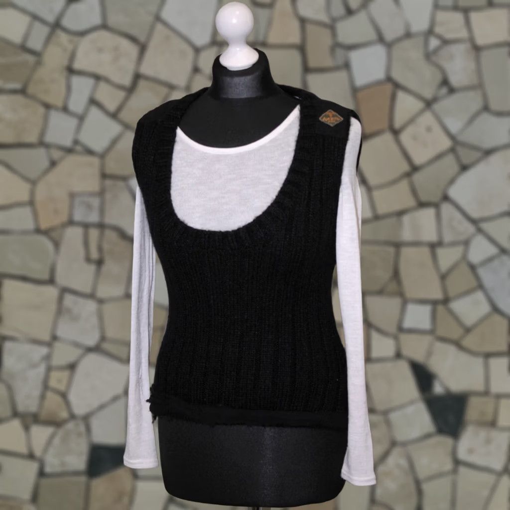 Diesel Diesel Vest Shirt Women's Mohair Silk Cotton Blend L Black Round Neck Wool Vest - Womens Diesel Vest L Black Size L / US 10 / IT 46 - 1 Thumbnail