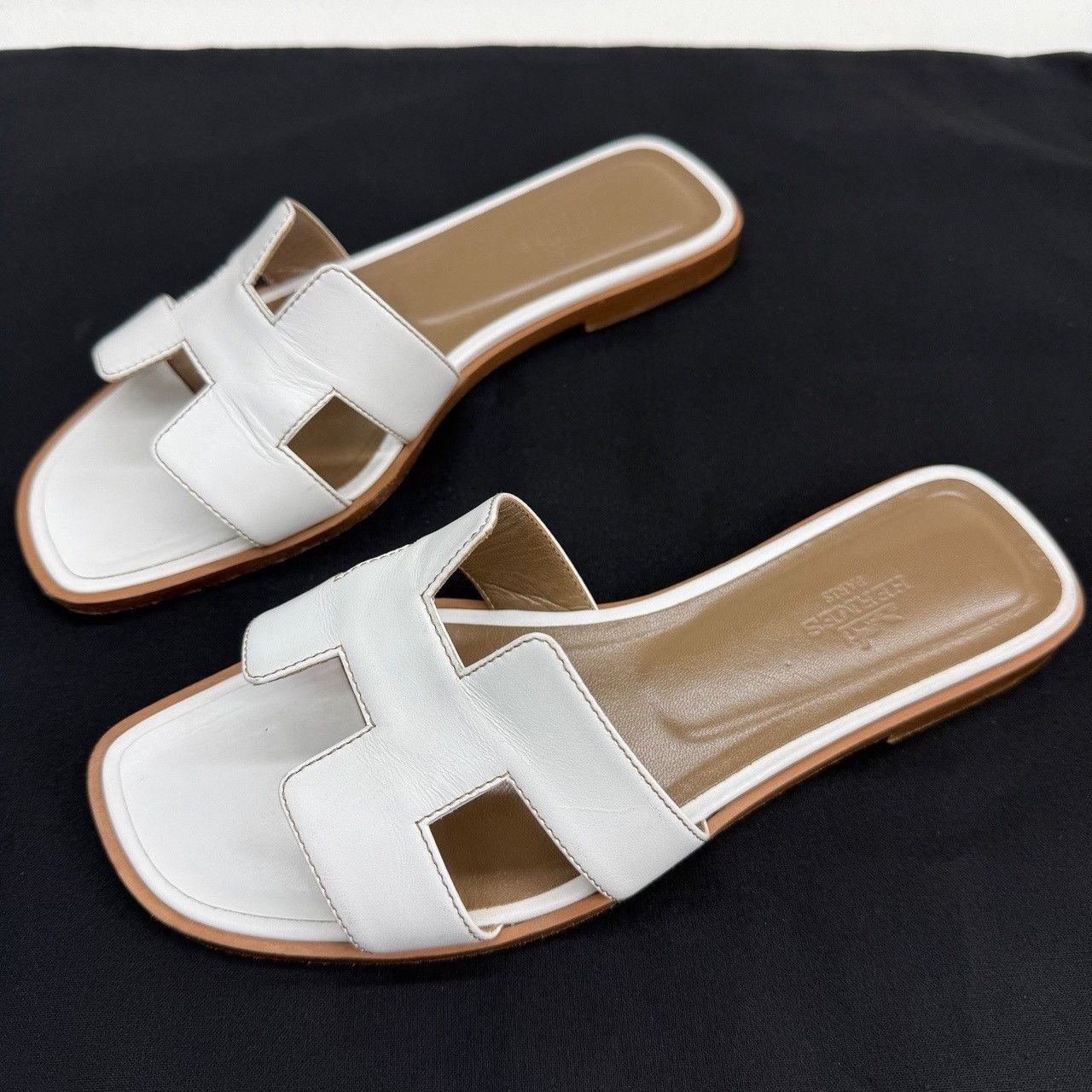 Hermes Hermes White Sandals us_6-5 Women Size US 6.5 / IT 36.5 - 1 Thumbnail