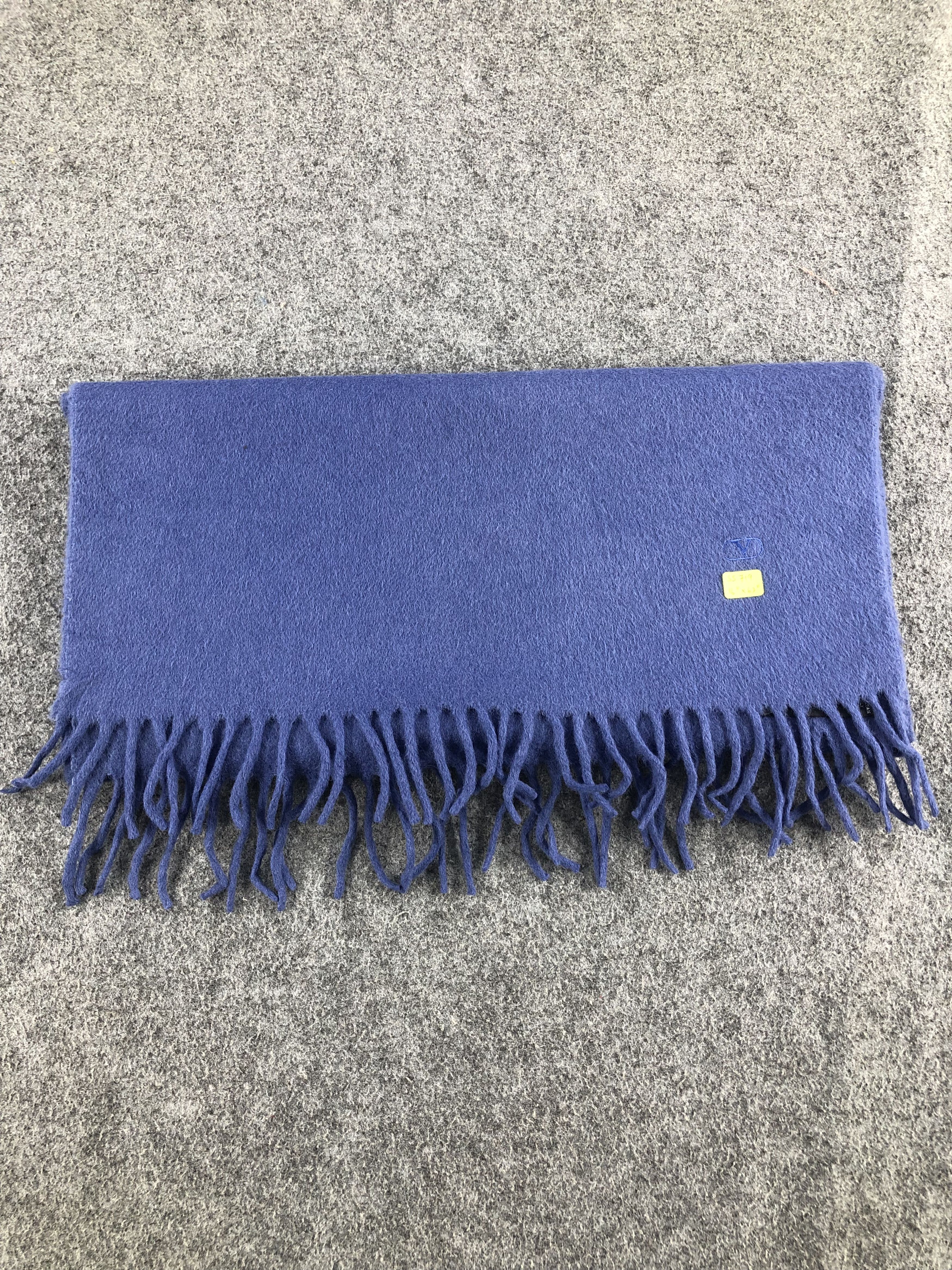 Valentino Valentino Garavani Scarf / Muffler / Neckwear Size ONE SIZE - 6 Thumbnail