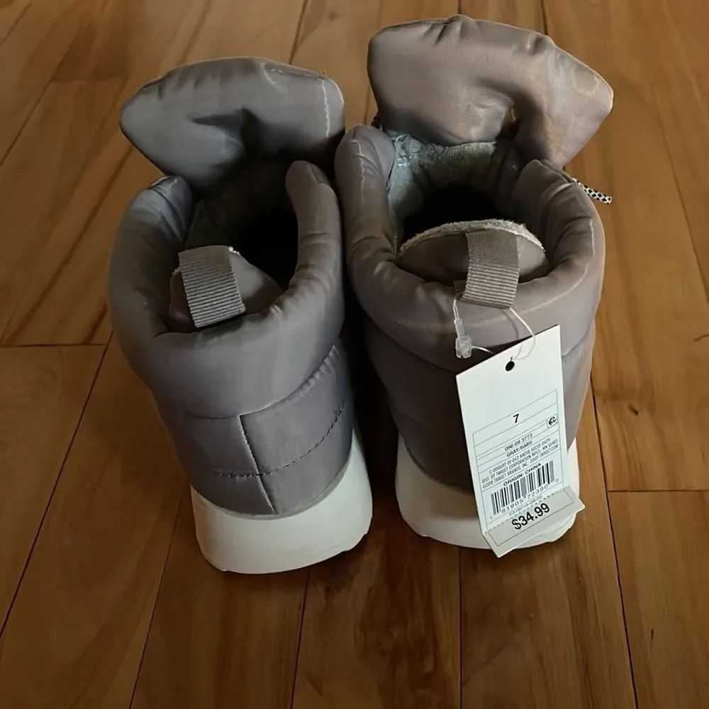 Other A New Day gray Babs puffer lace up ankle boots. NWT. Size 7 Size US 7 / IT 37 - 6 Thumbnail