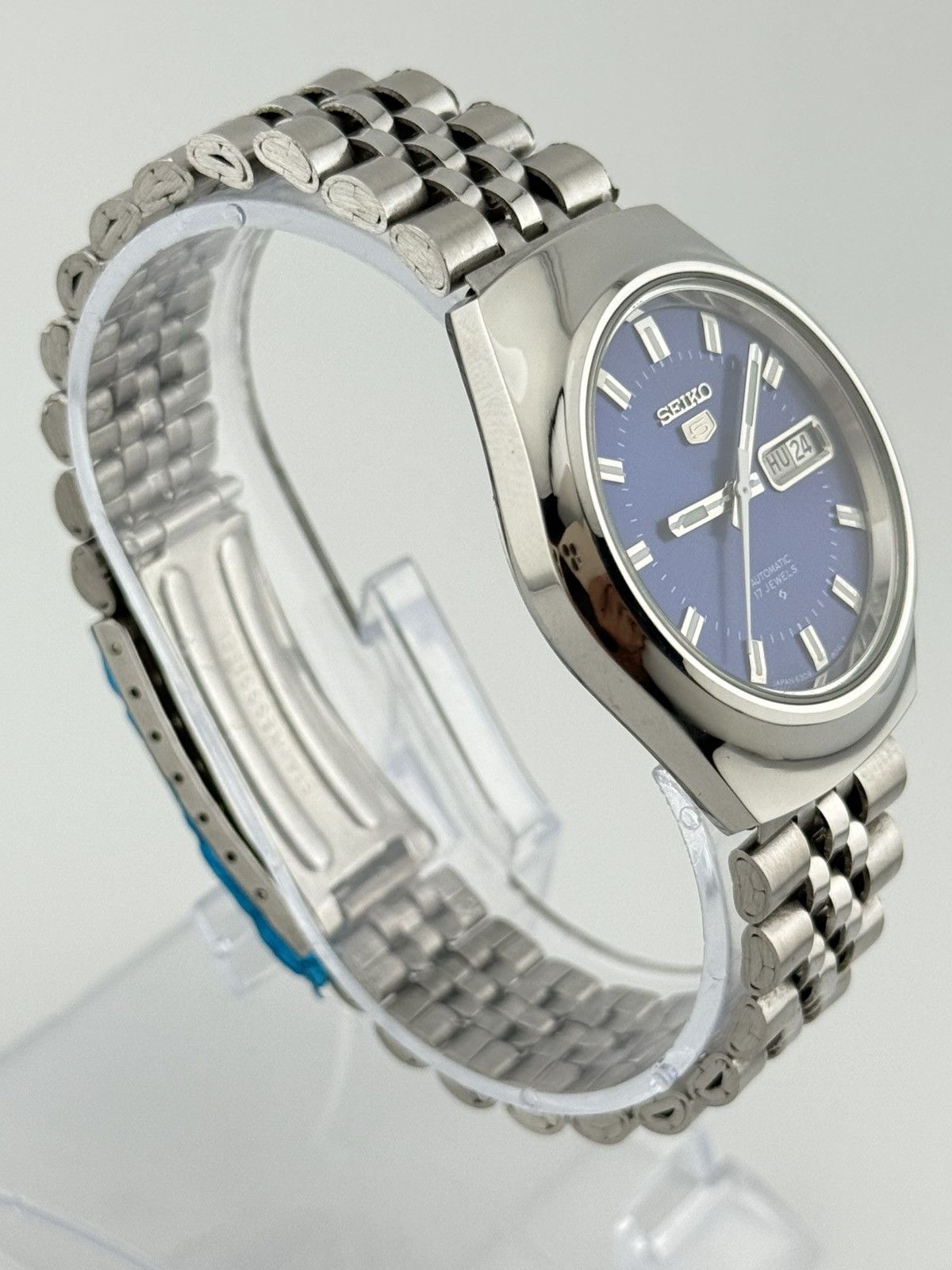 Seiko Vintage Seiko 5 Automatic Navy Blue Dial Men’s Wristwatch Size 36 - 3 Thumbnail