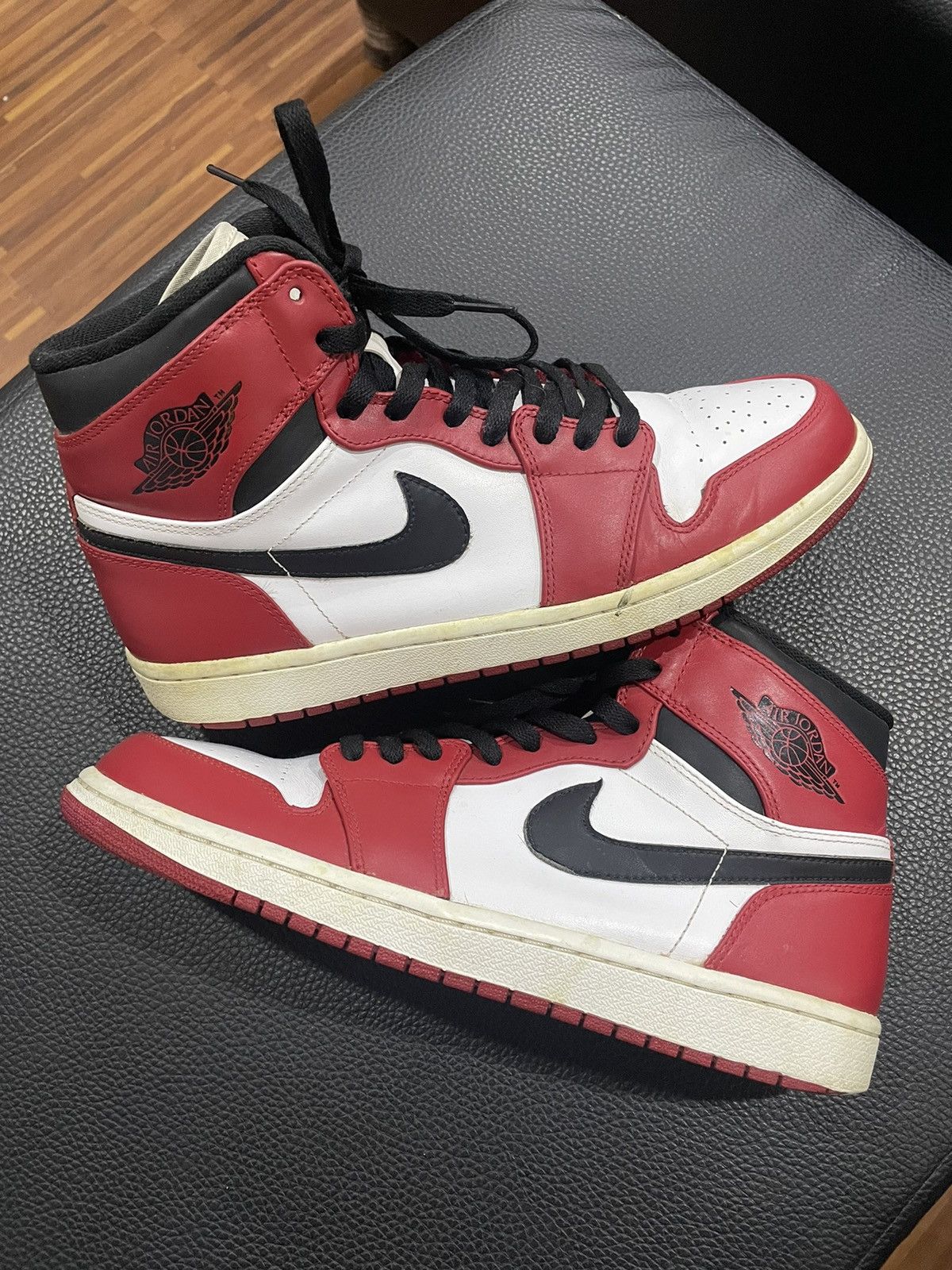 Jordan Brand Jordan 1 Retro Chicago 2013 Size US 10.5 / EU 43-44 - 1 Thumbnail