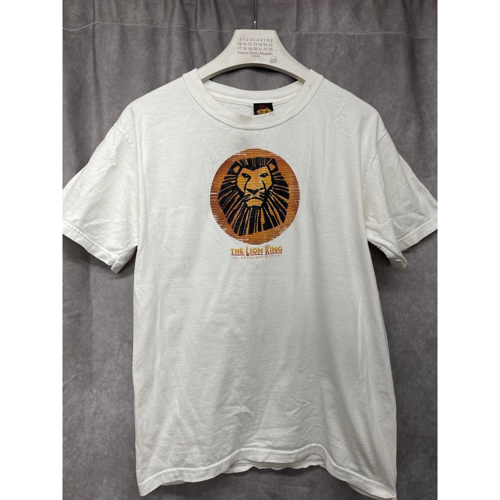Hanes VTG Lion King Broadway Musical Shirt Medium Disney White Sho Size US M / EU 48-50 / 2 - 2 Thumbnail