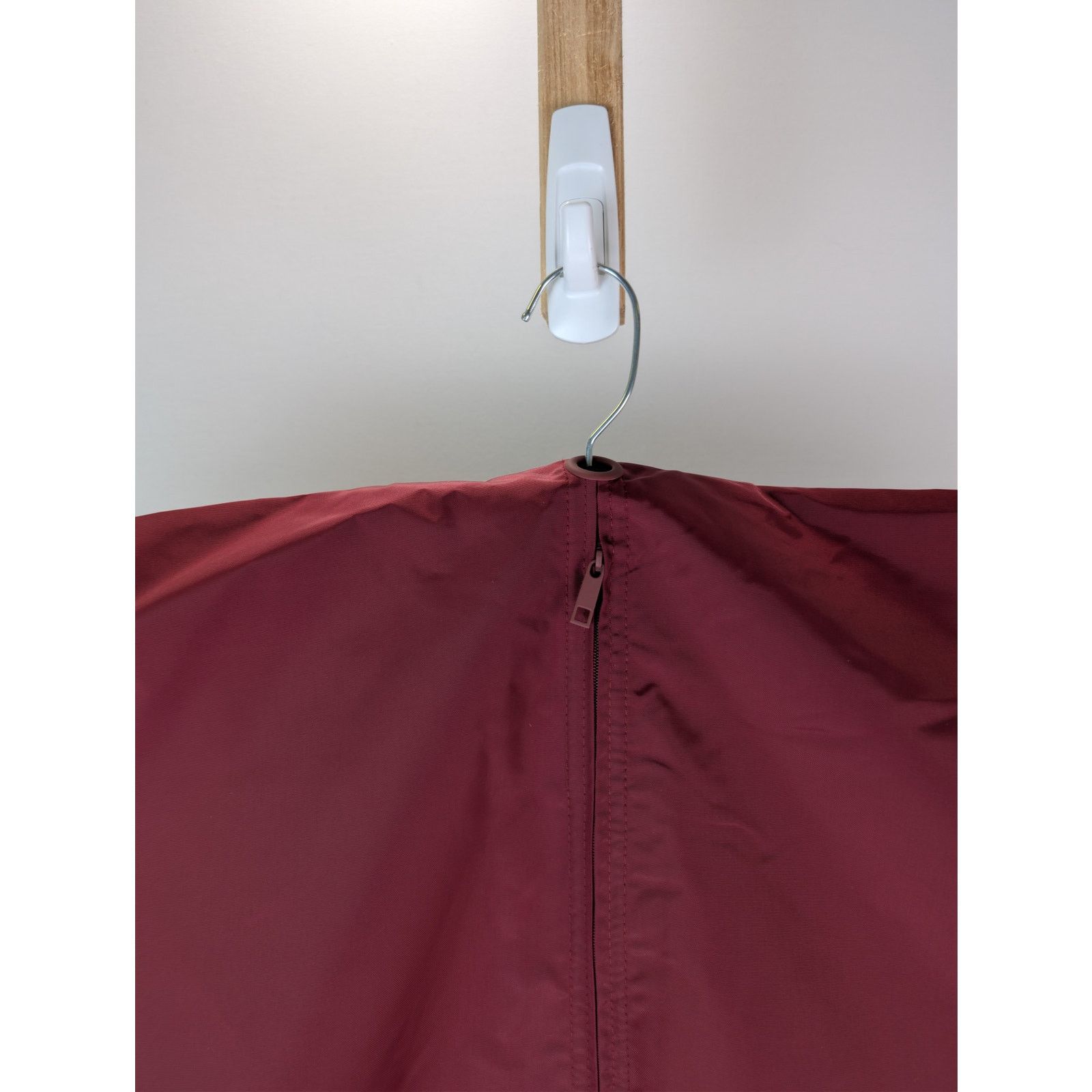 Gucci o1rshd1 Q:2/ garment bag used for protecting luxury clothing Size ONE SIZE - 8 Thumbnail