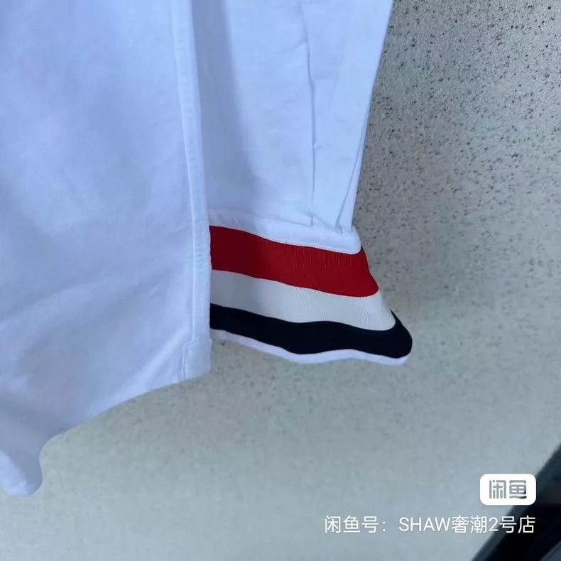 Thom Browne Thom Browne A shirt with a decorative band around the cuff Size US M / EU 48-50 / 2 - 3 Thumbnail