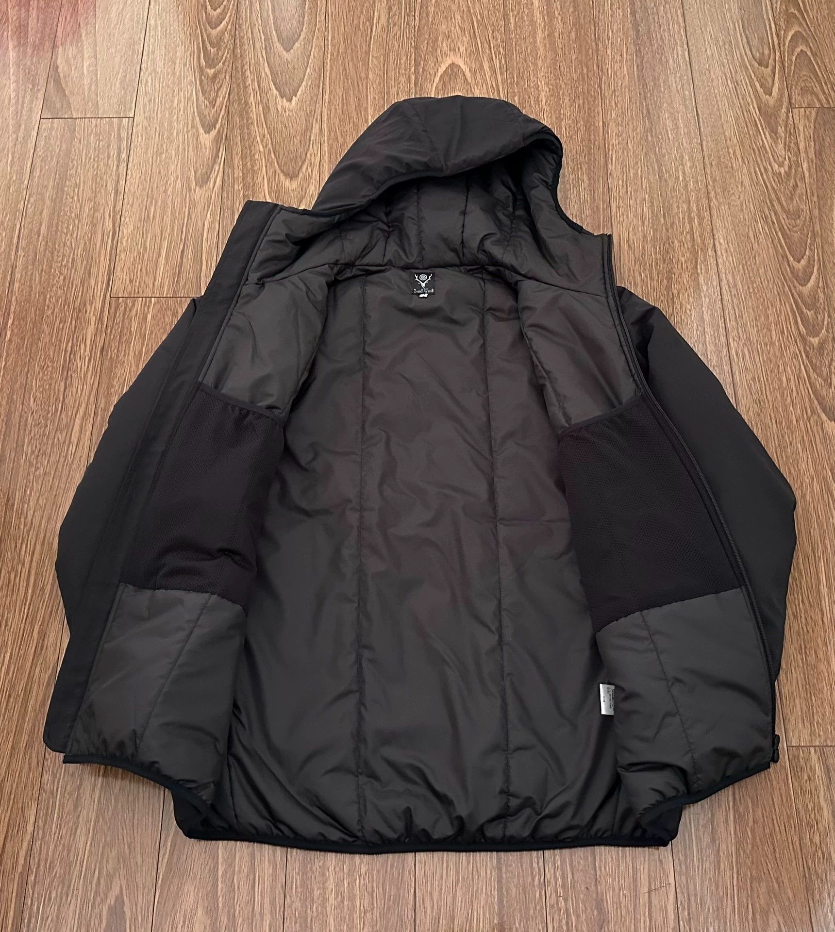 South2 West8 South2 West8 Black Outdoor Hooded Insulated Jacket M 99 Size US M / EU 48-50 / 2 - 3 Thumbnail