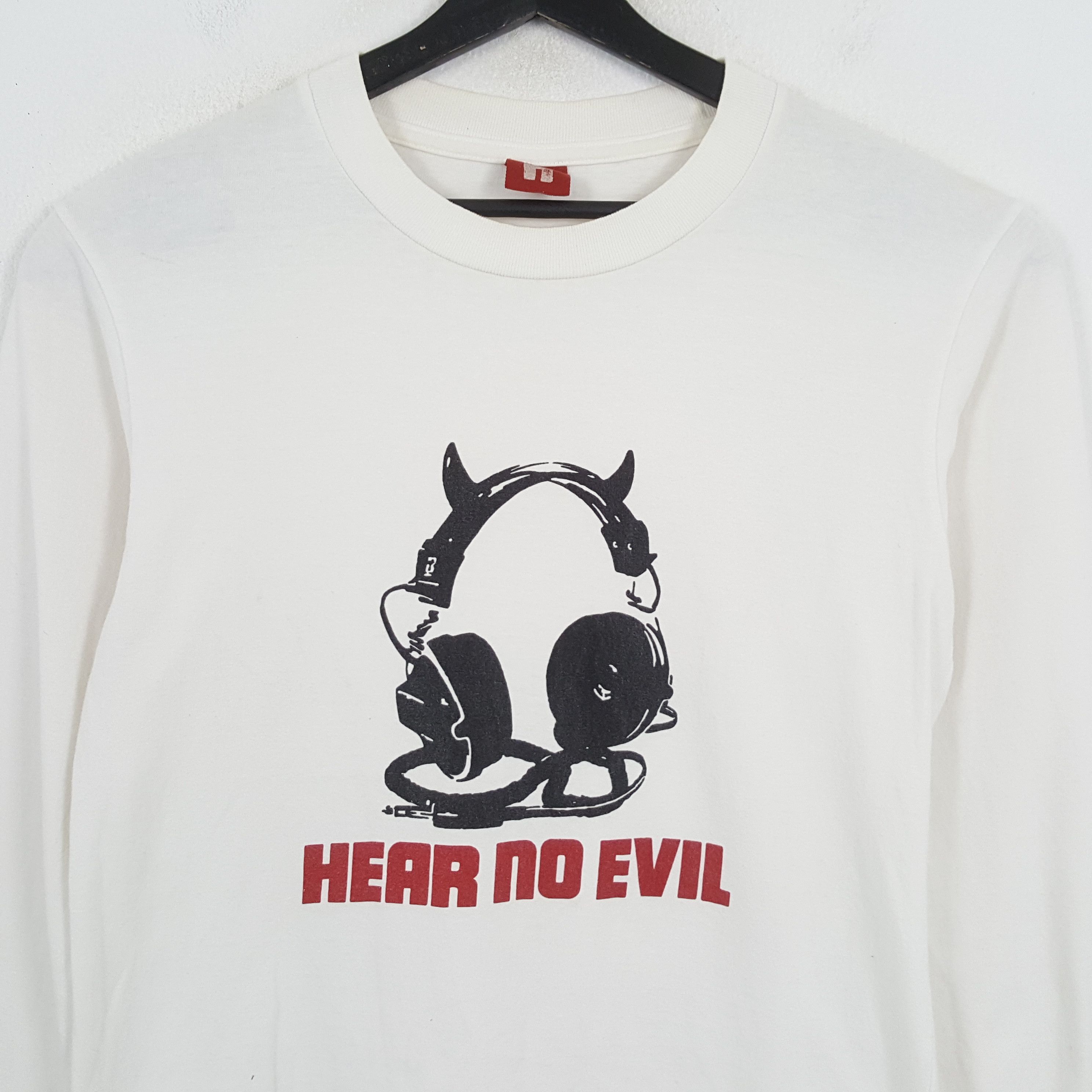 Hysteric Glamour HYSTERIC GLAMOUR Hear No Evil Japanese Brand Tshirt Size US M / EU 48-50 / 2 - 2 Thumbnail