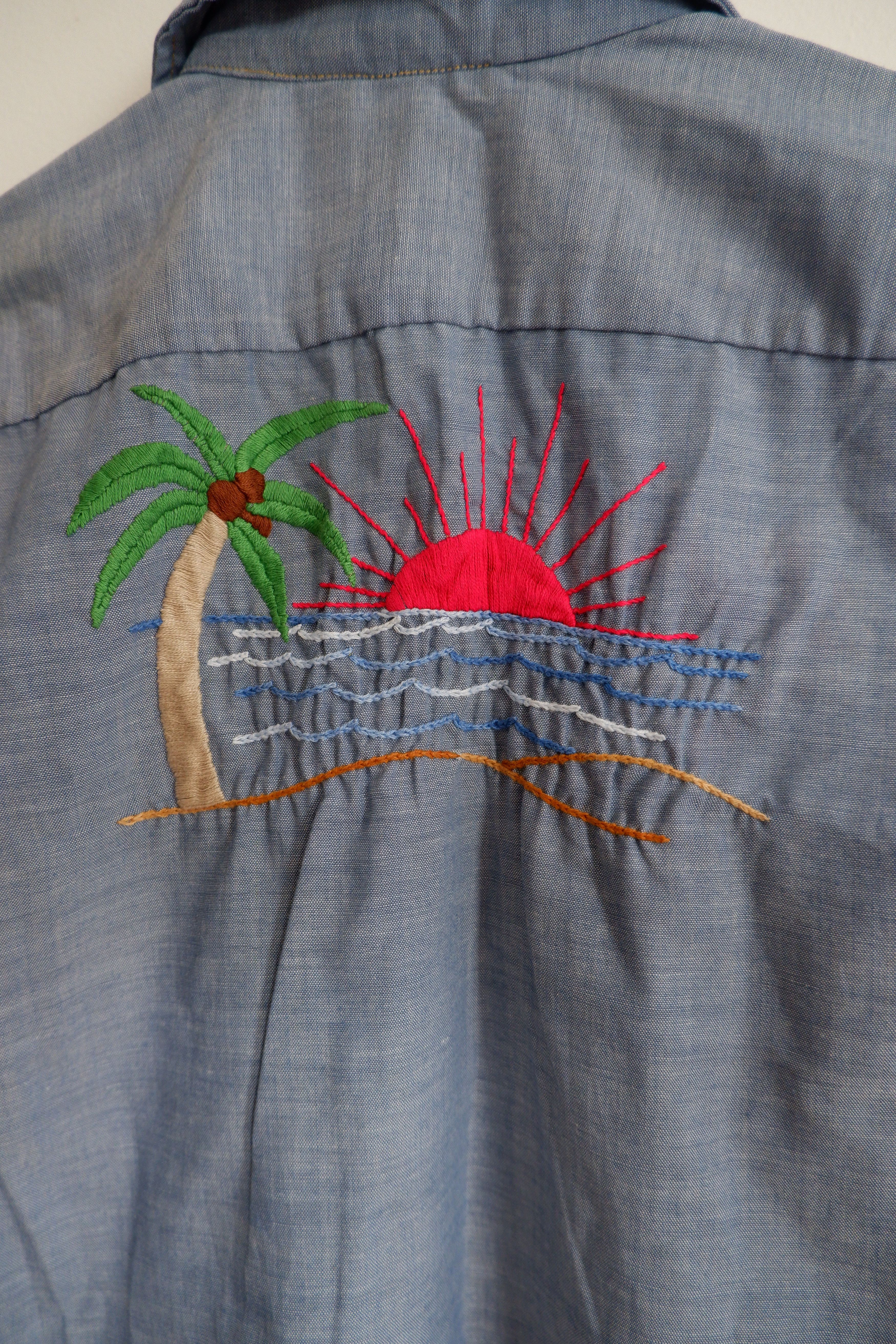 Levi's Vintage Clothing Vintage 1980 LEVI'S Hand Stitch Embroidered Chambray Shirts Size US S / EU 44-46 / 1 - 5 Thumbnail